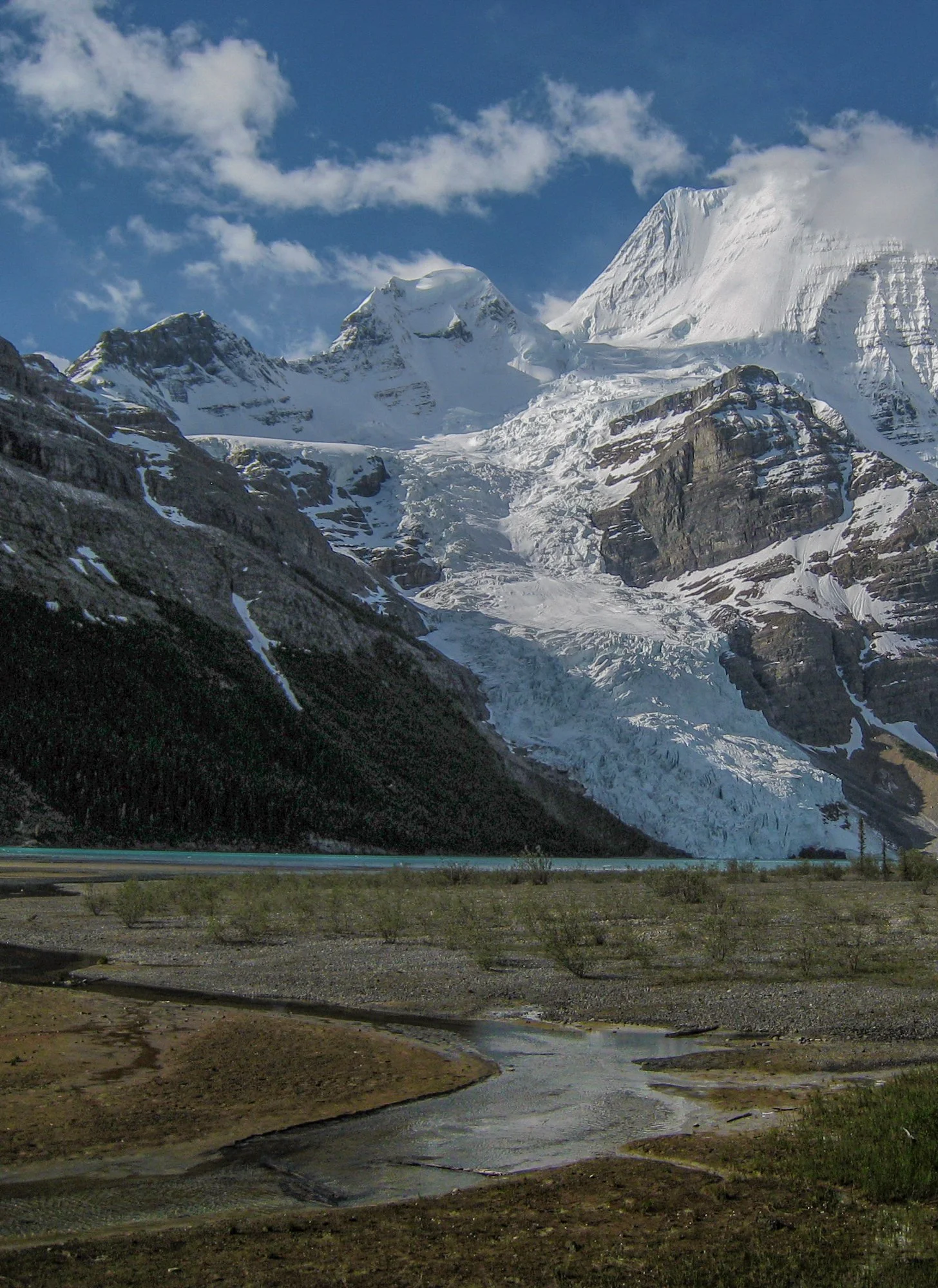 2010_berg_lake_15.jpg