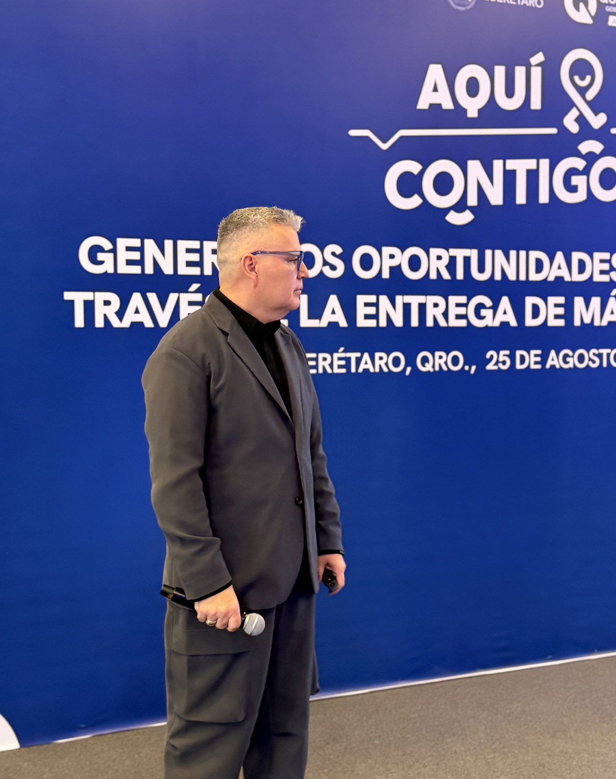 EXPANDING ACCESS TO THE TECHNOLOGIES OF THE FUTURE

As CEO of Oakwise and representative of the Krach Institute for Tech Diplomacy, Alessio Hagen helped bring to Querétaro an initiative that will give 60,000 young people free access to global trainin