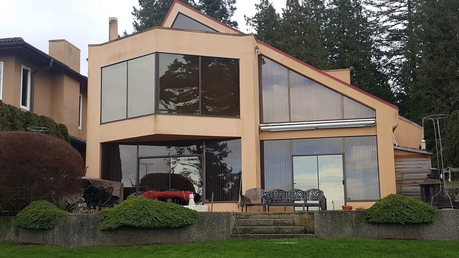 Exterior Stucco Spray Painting South Surrey