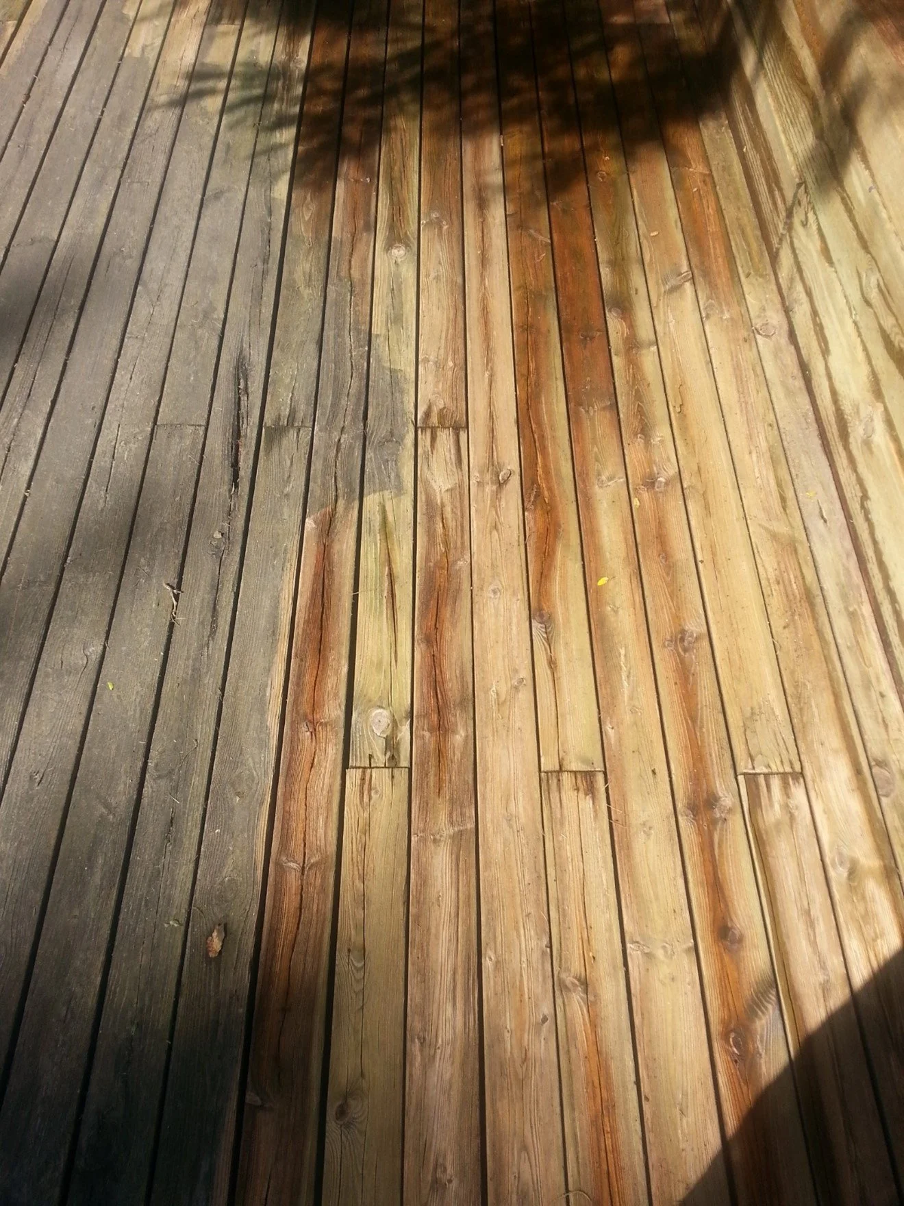 Pressuring this deck to remove the grey before staining!