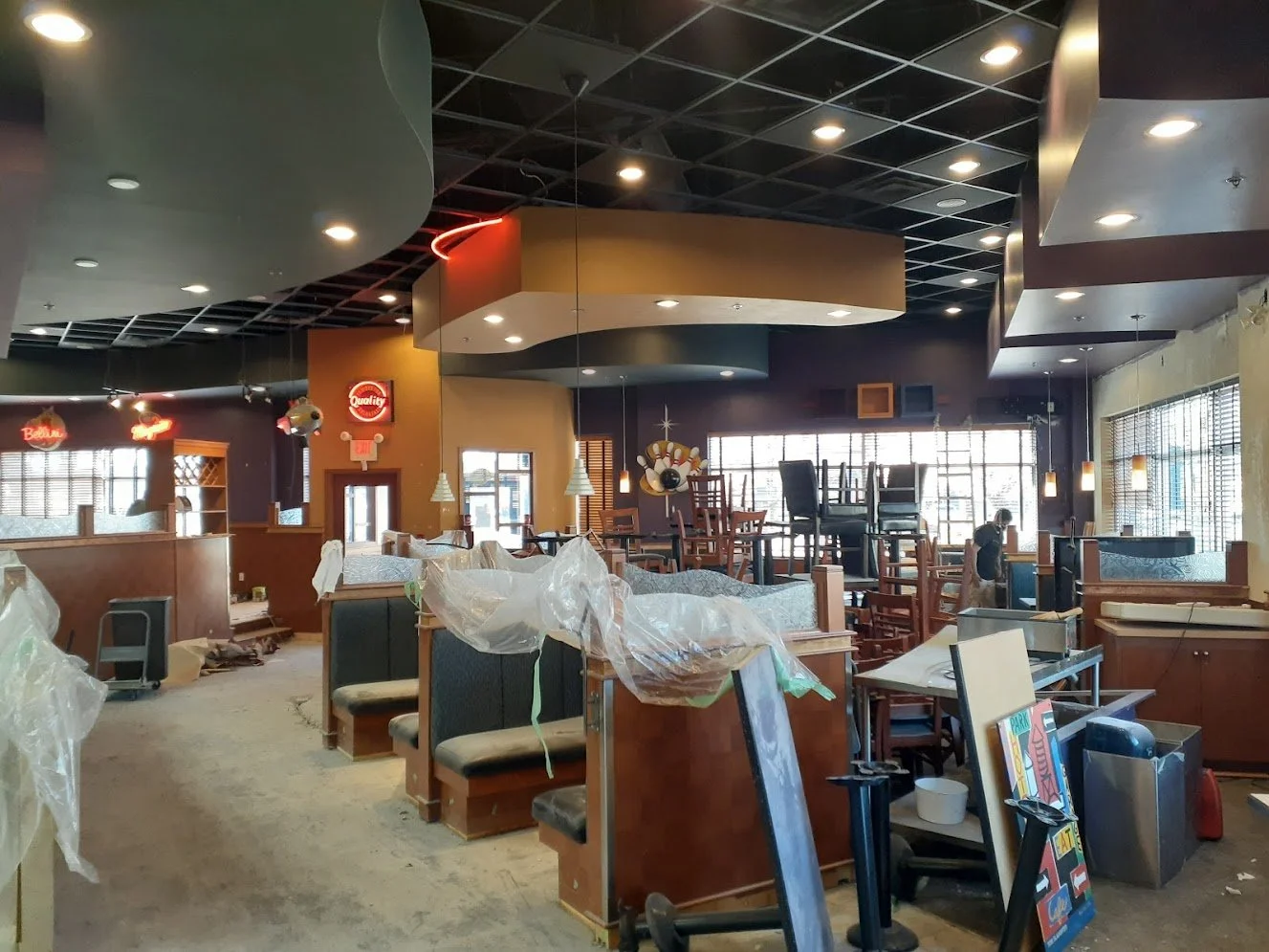 A restaurant we painted!