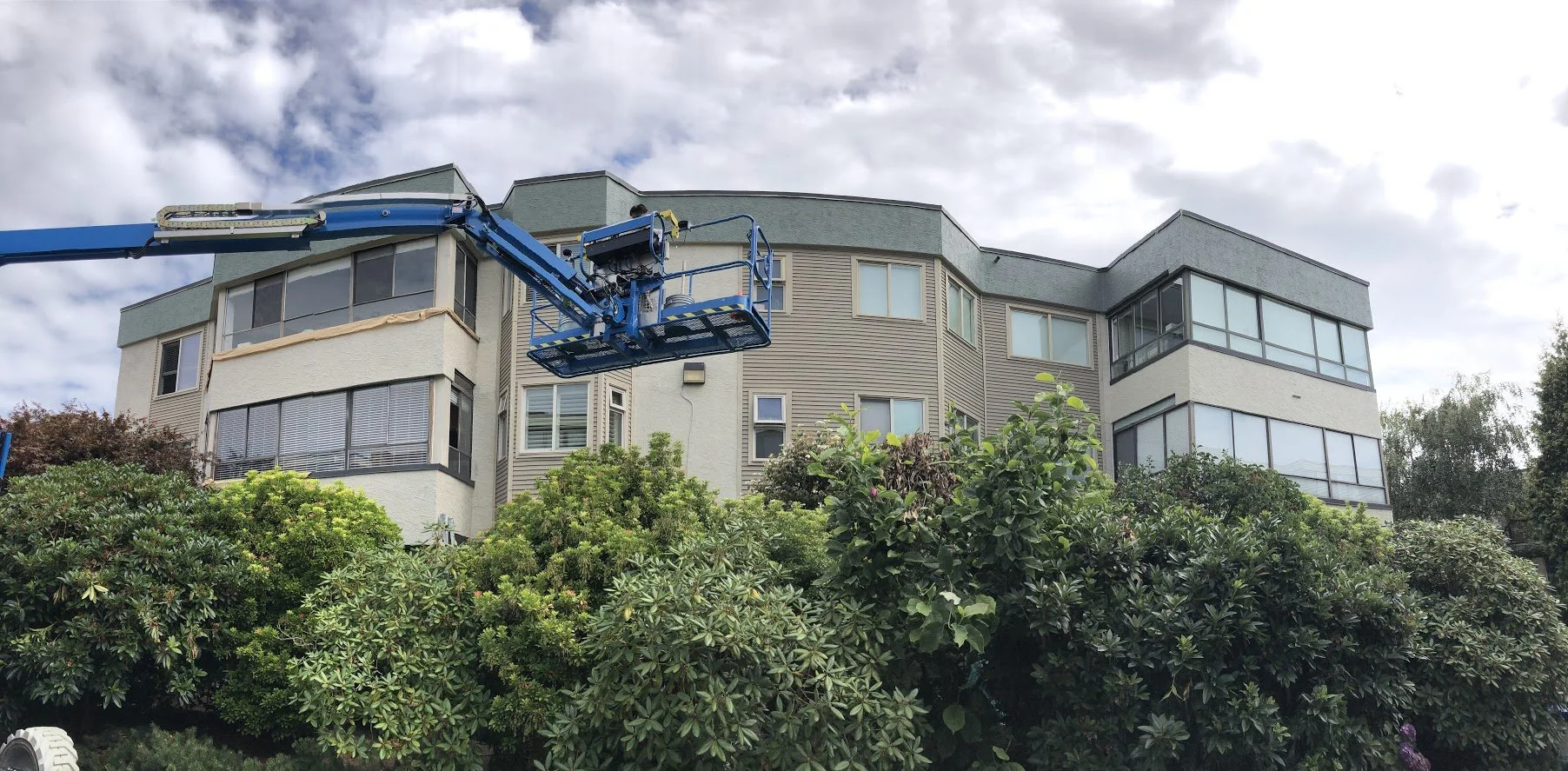 Finishing the 2nd coat!