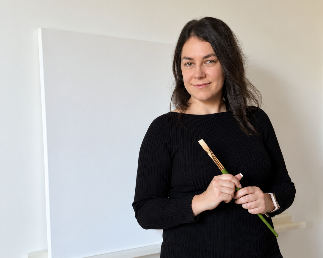 Marie-Josée Lavoir artiste peintre canadienne dans son studio.