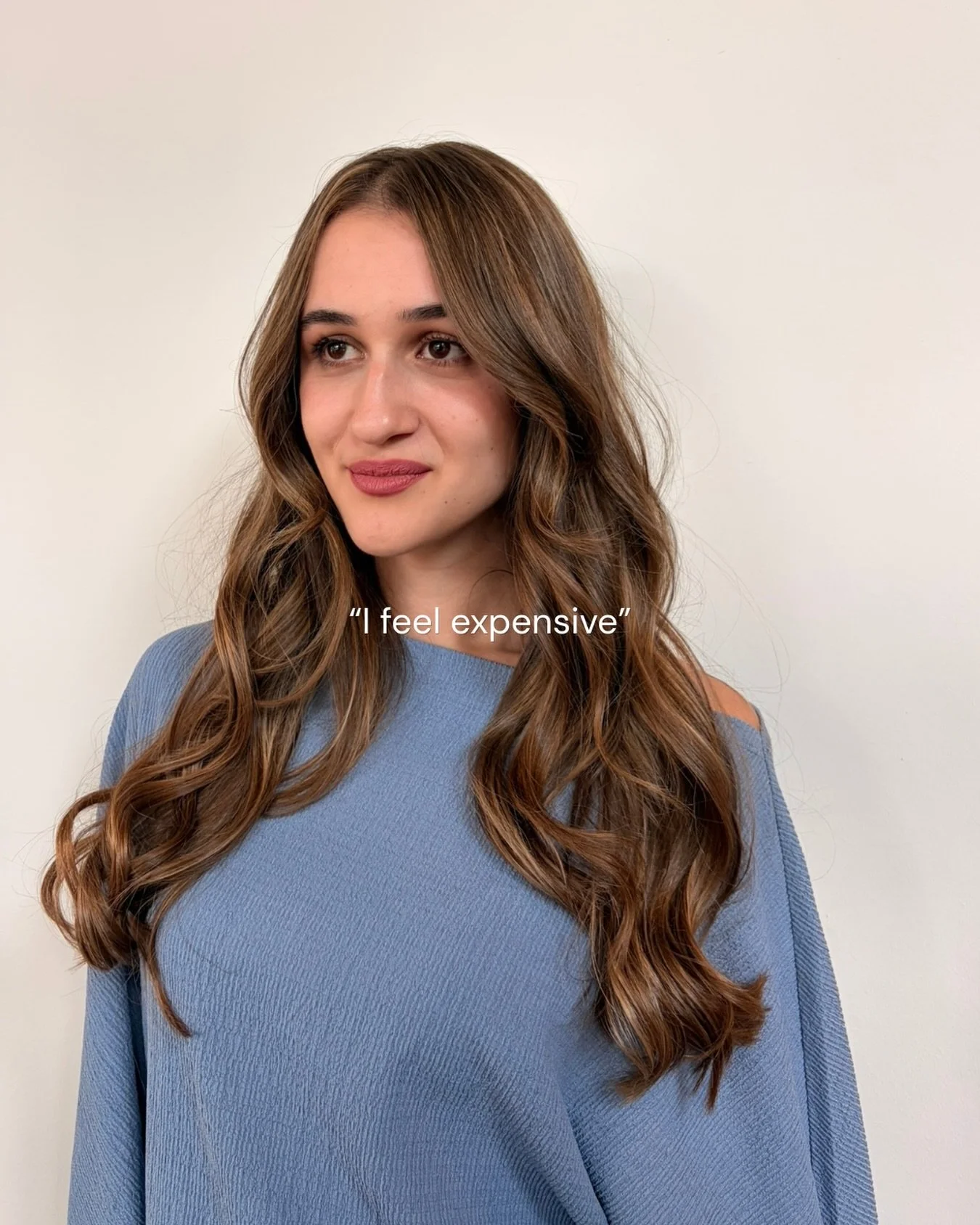 When the first thing your client says after an appointment is &ldquo;I feel expensive,&rdquo; you know you did something right 😉✨

Lissa crafted this gorgeous Tate McRae inspired foilayage a few weeks ago, and we just can&rsquo;t get over it. 🤎

Th