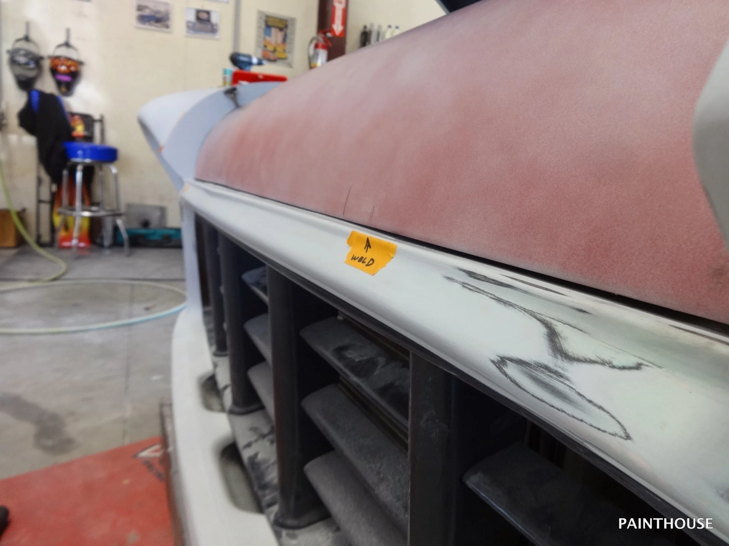 55Persistance_front filler panel fitting-004 2.JPG