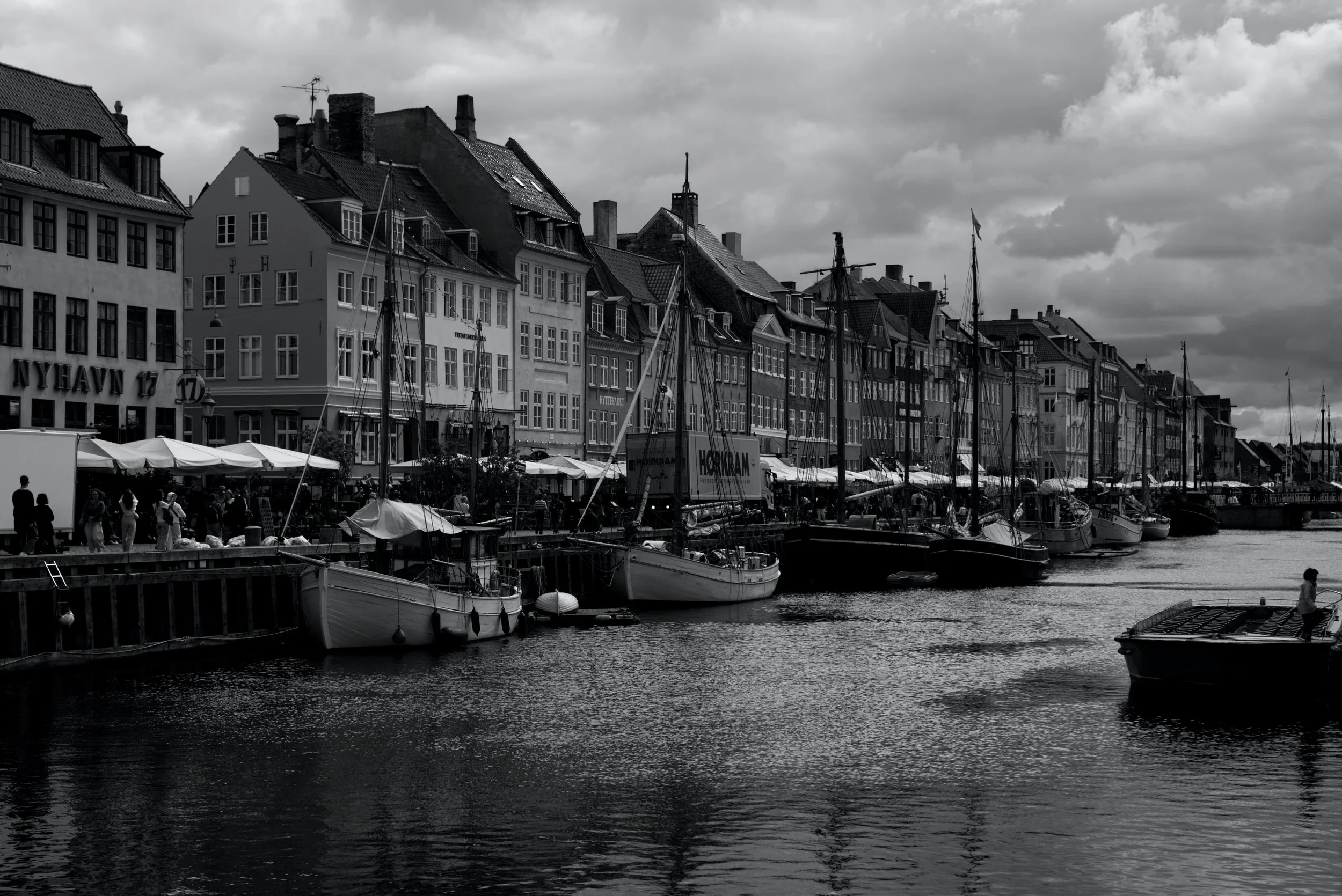 _DSF7561bw.jpg