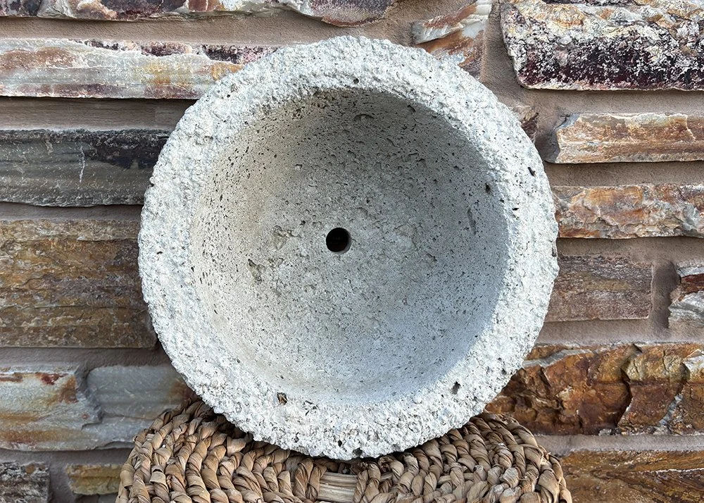 hypertufa pot 031c.jpg