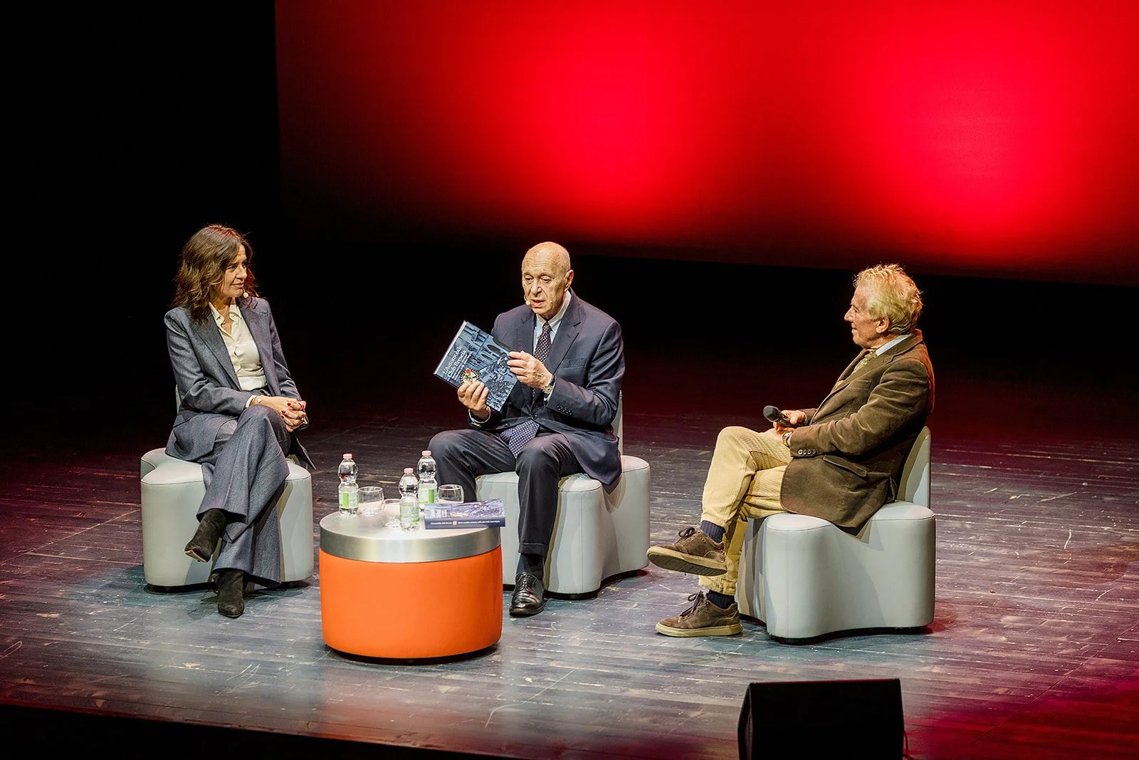 Presentazione Libro ACB _ Teatro Borsoni 26-11-2025_0000057.jpg