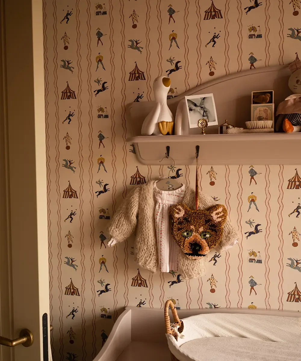 Archie-Check-Bear-Gift-Hanger-Doing-Goods-1.45.10.101.099.3-Nursery-8-WEB.webp