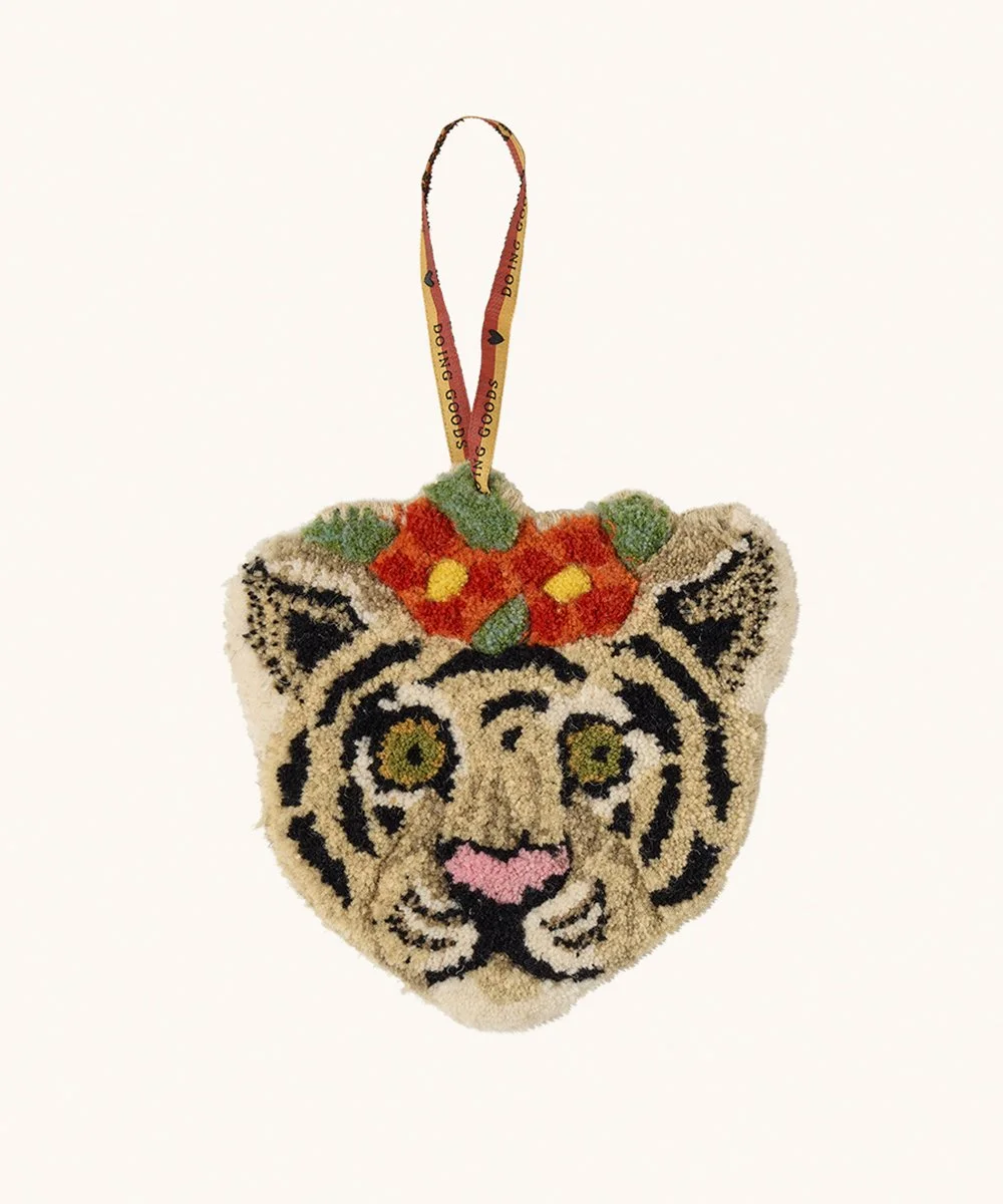 Floral-White-Tiger-Gifthanger-Doing-Goods-1.45.10.109.020.1-Off-White-Front-web-2-9.jpg