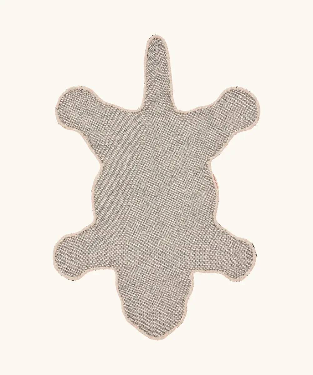 mahee-majestic-tiger-rug-small-doing-goods-1.45.10.098.130.3-offwhite-back-web.webp