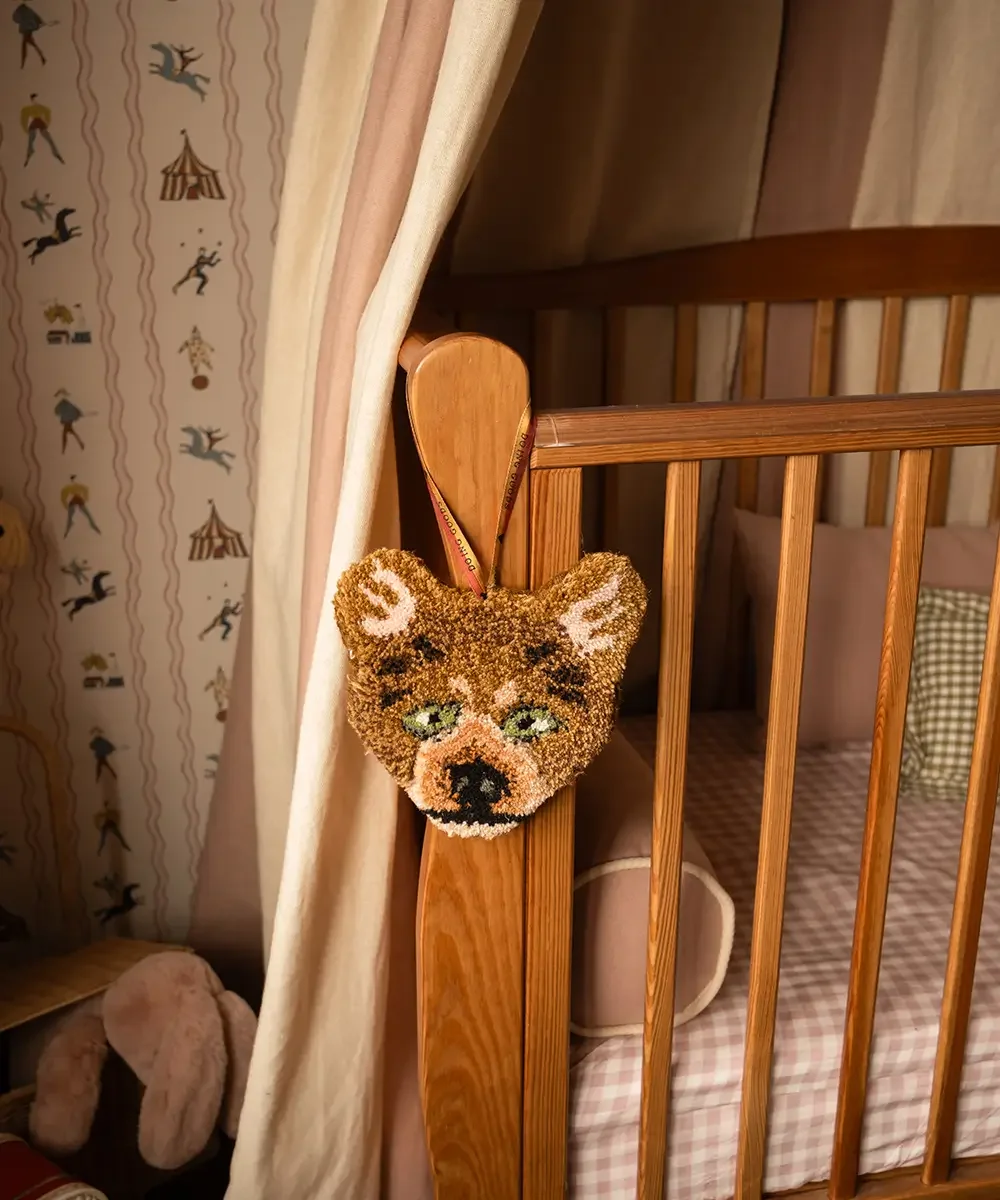 Archie-Check-Bear-Gift-Hanger-Doing-Goods-1.45.10.101.099.3-Nursery-2-WEB.webp