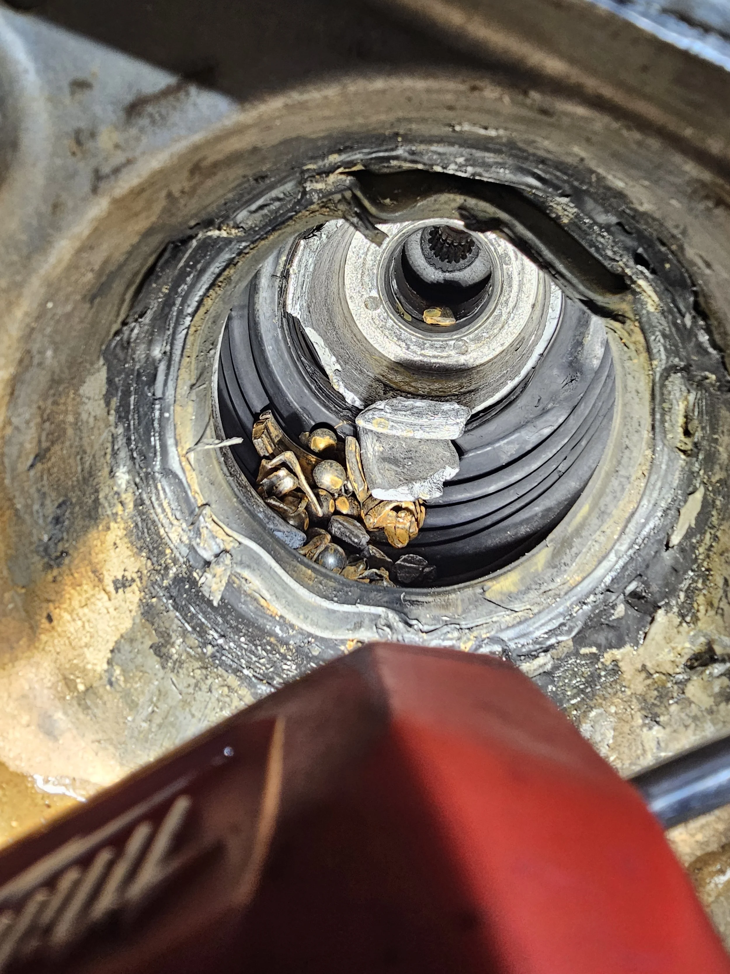 Failed Volvo  gimbal bearing 