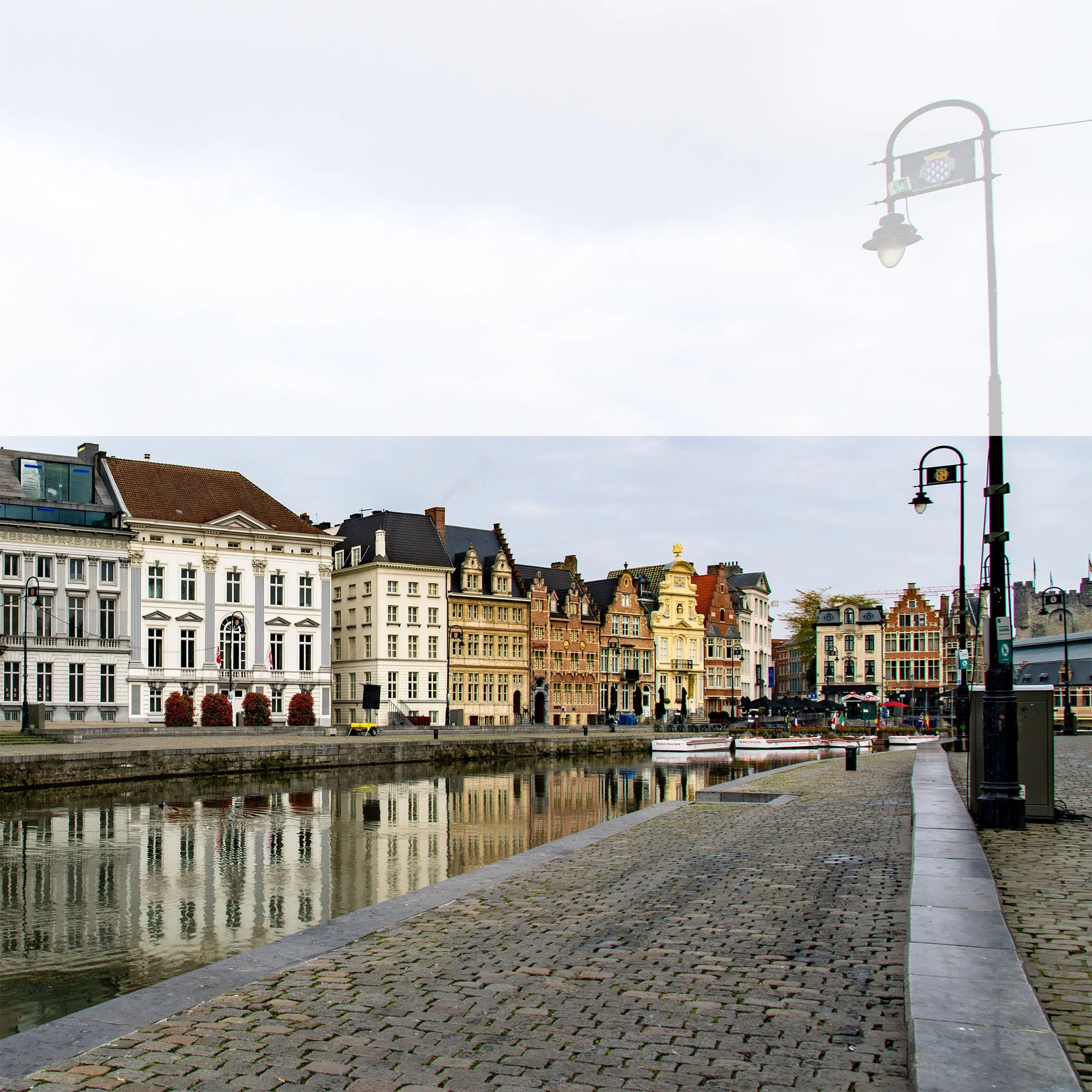 zicht op de Graslei in Gent