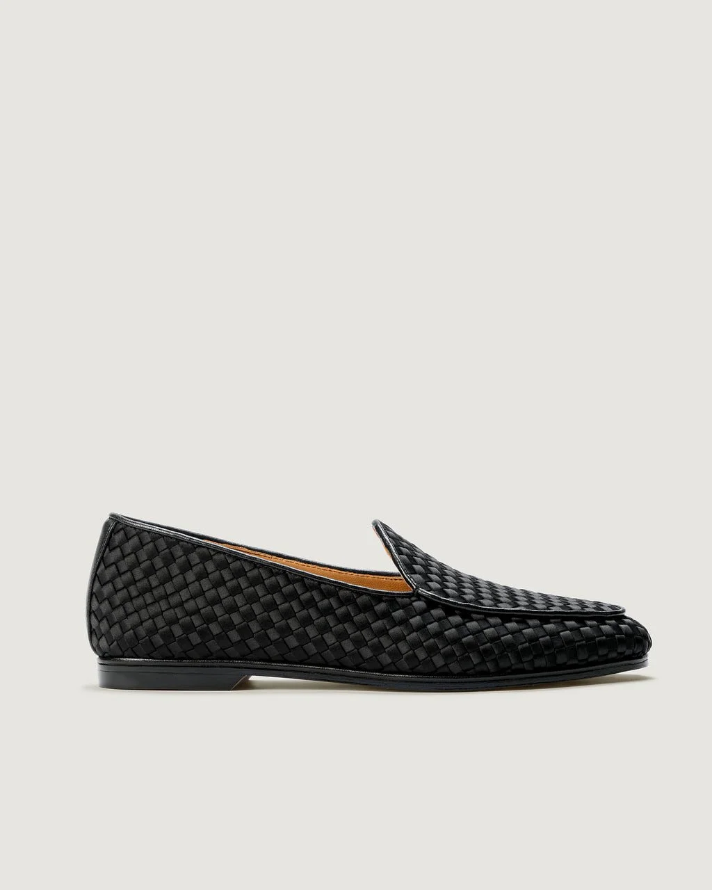 Lucca_Loafer_Satin_Onyx_NS98150NG_Main_1.jpg