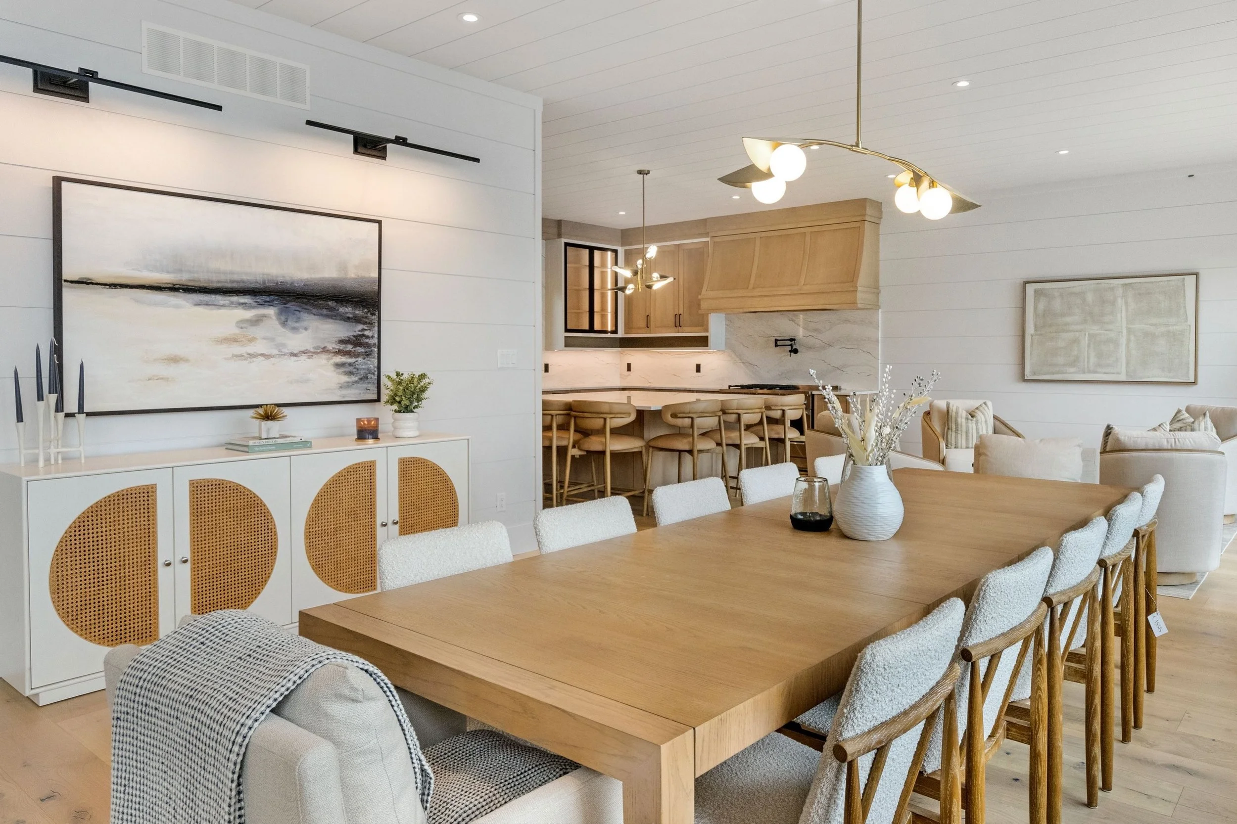 Top 5 things we love about this incredible cottage kitchen and dining space:

1. Multi-zone seating, living &amp; entertaining spaces 
2. Expansive countertops &amp; quartz backsplash 
3. Ample kitchen storage with full butlers pantry and server area