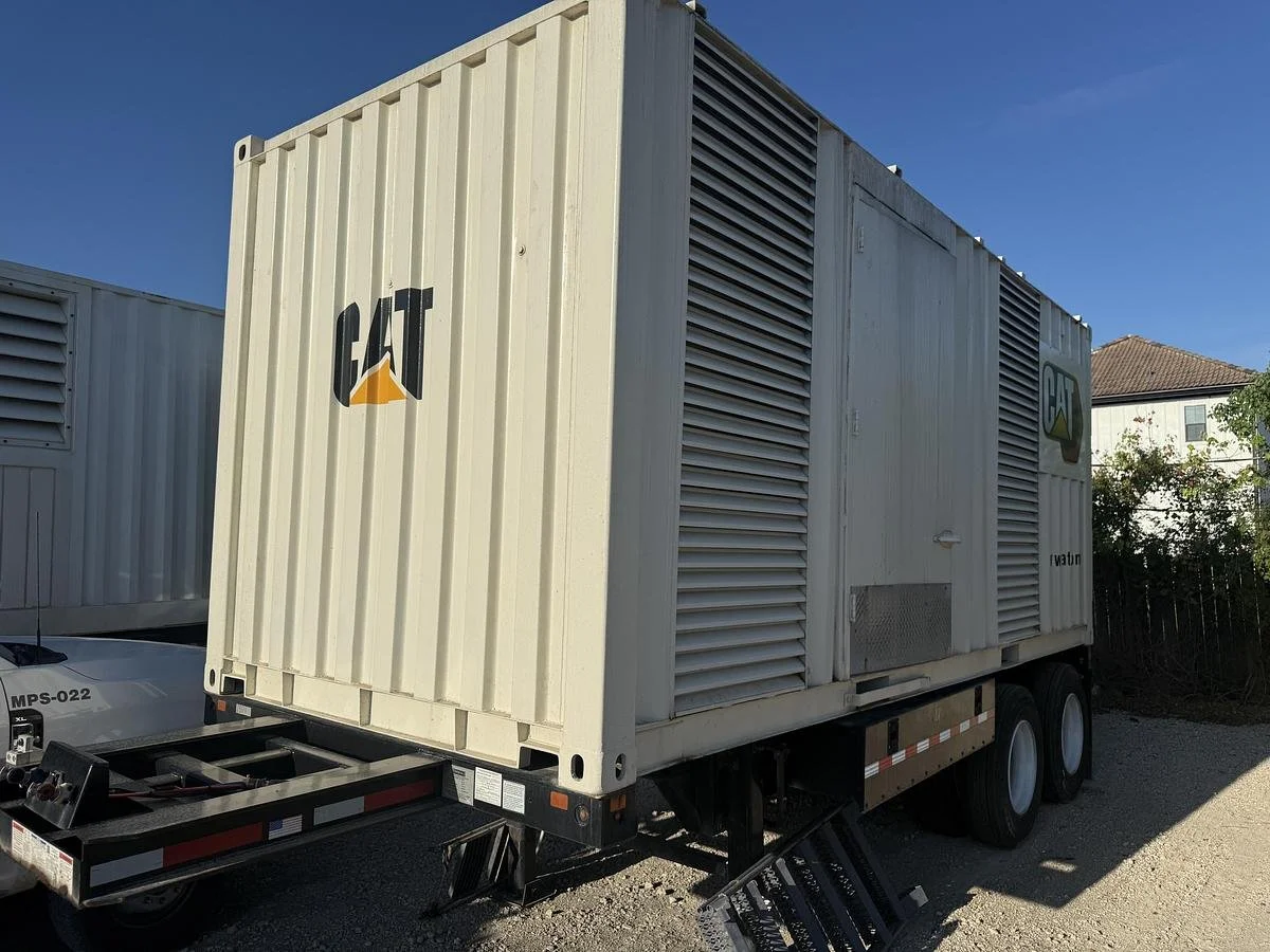 4 large-used-2001-caterpillar-3412-c-diesel-generator.jpg