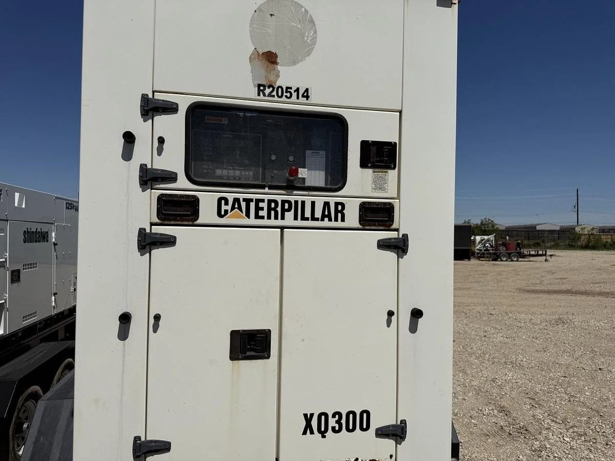 3-large-used-2002-caterpillar-xq-300-diesel-generator.jpg