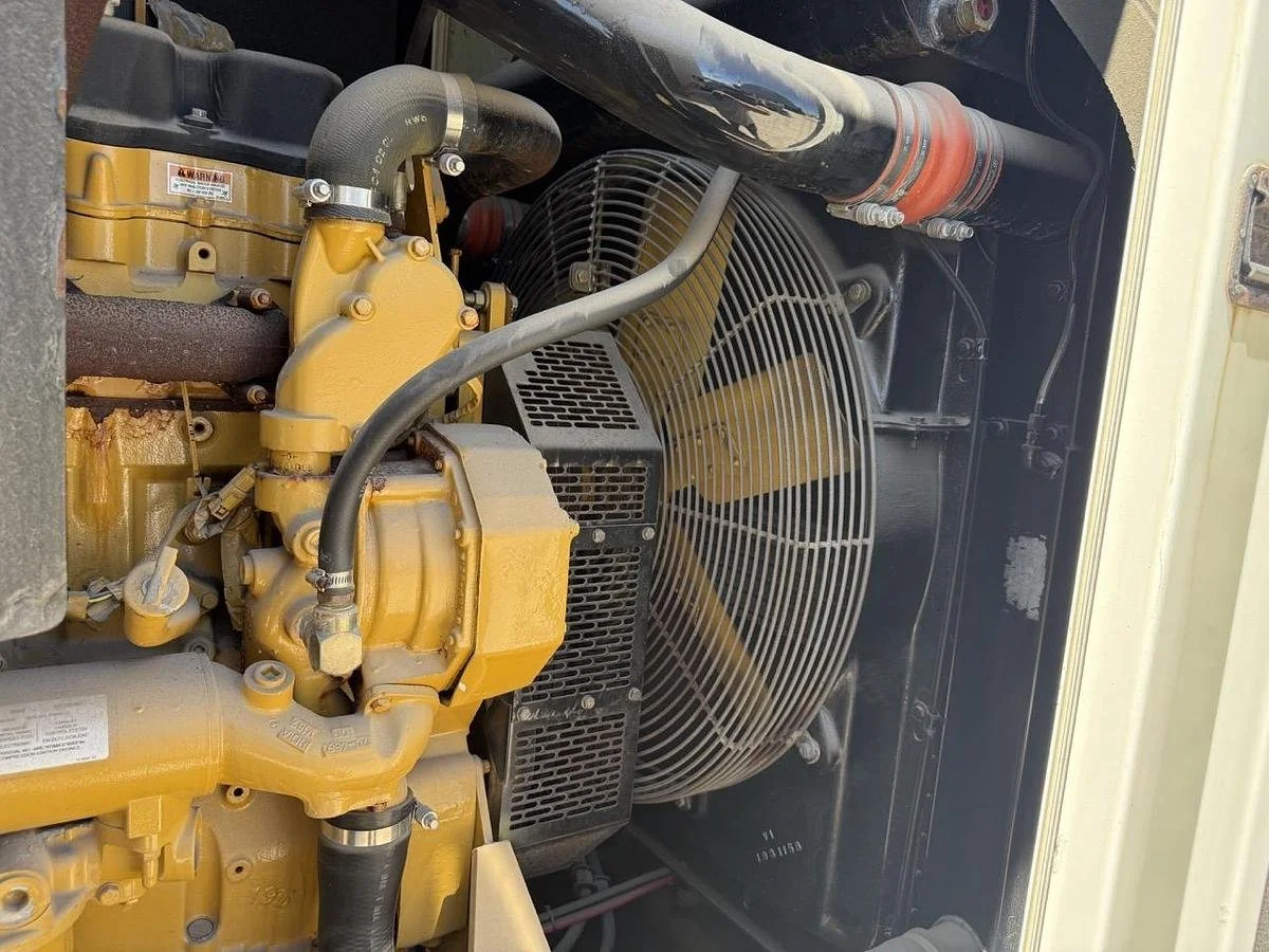 18-large-used-2002-caterpillar-xq-300-diesel-generator.jpg