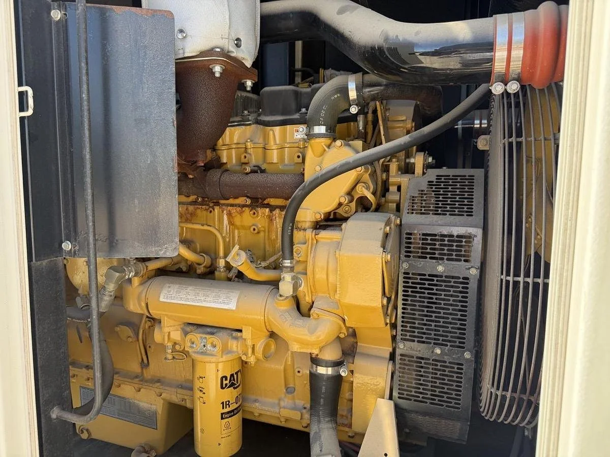 16-large-used-2002-caterpillar-xq-300-diesel-generator.jpg