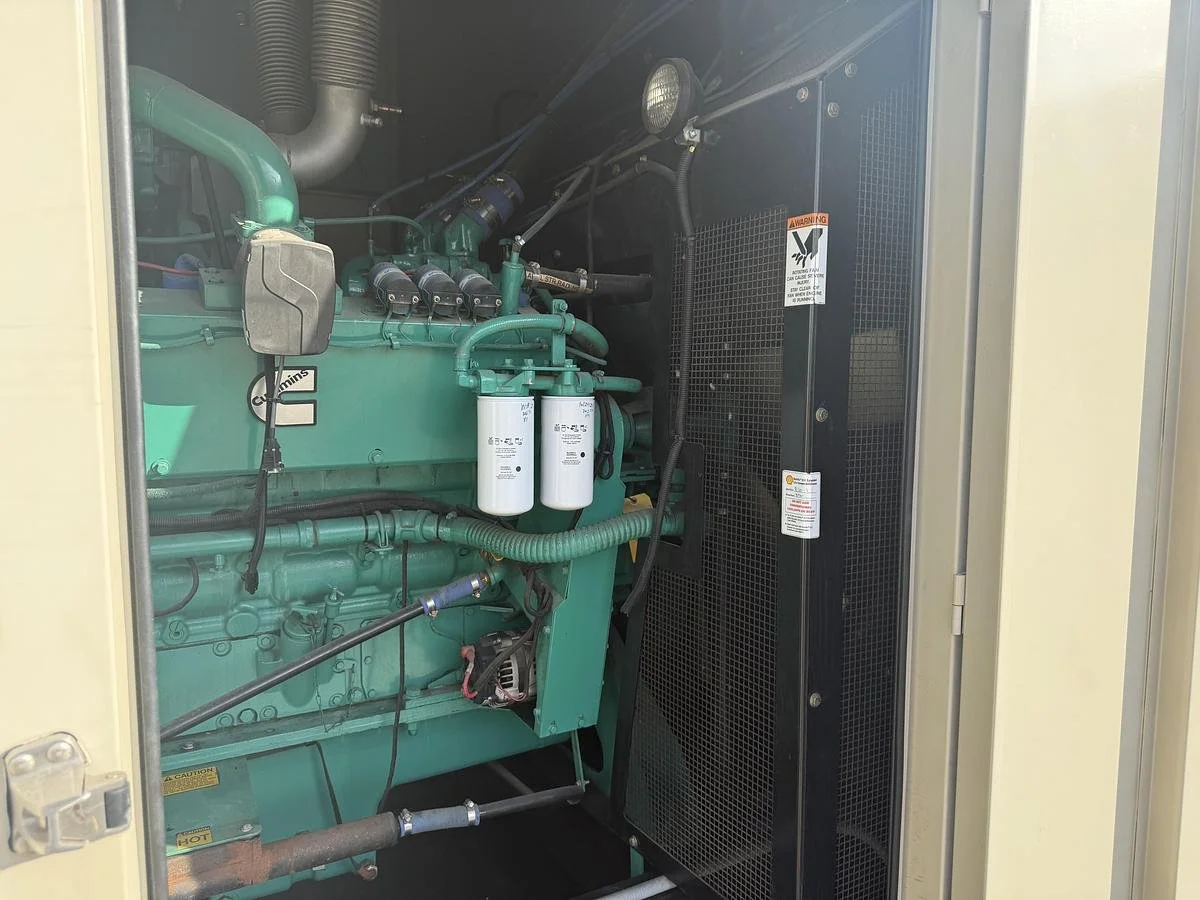 16-large-used-2015-cummins-500-gfgb-stationary-generator.jpg