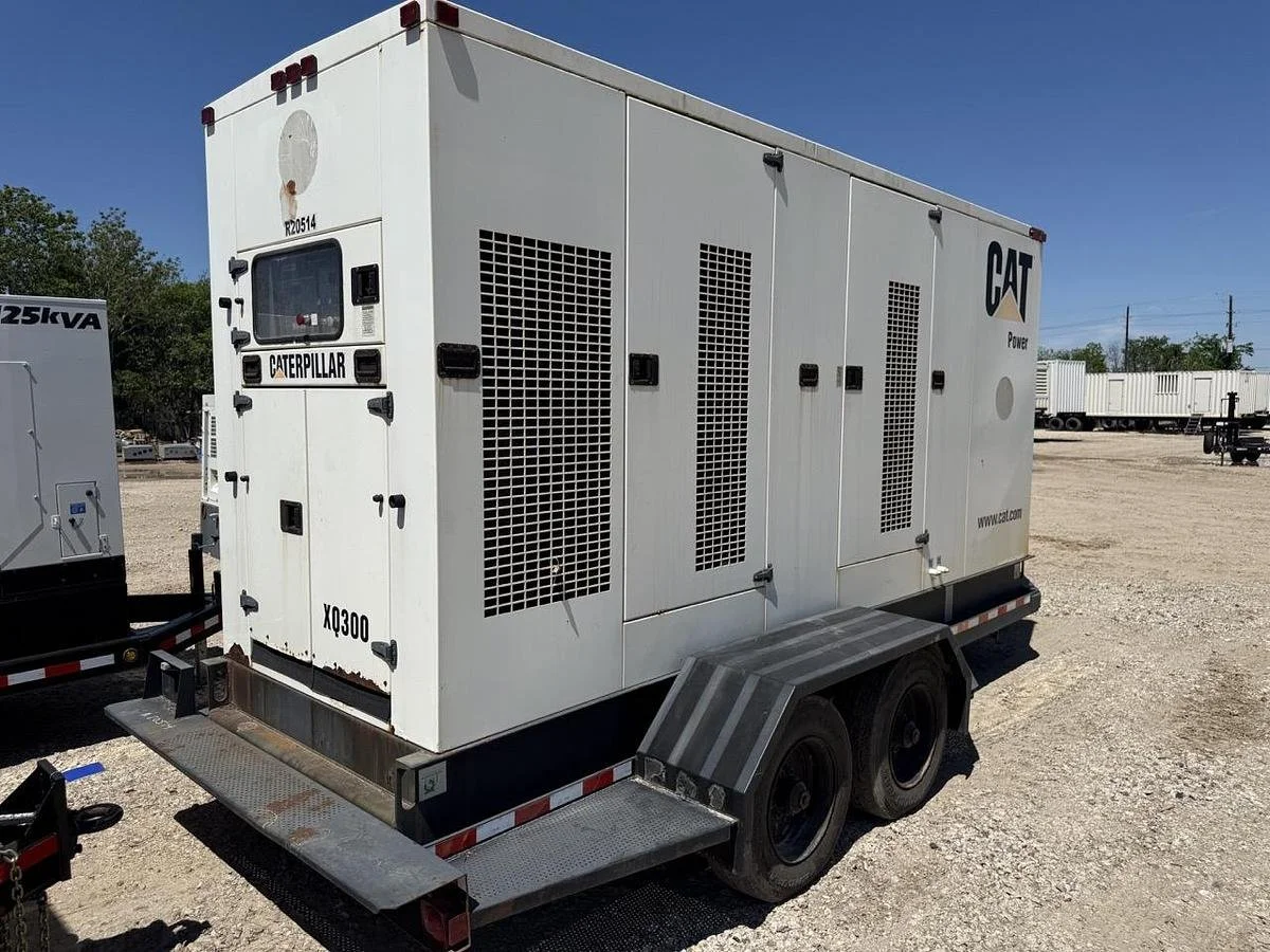 4-large-used-2002-caterpillar-xq-300-diesel-generator.jpg