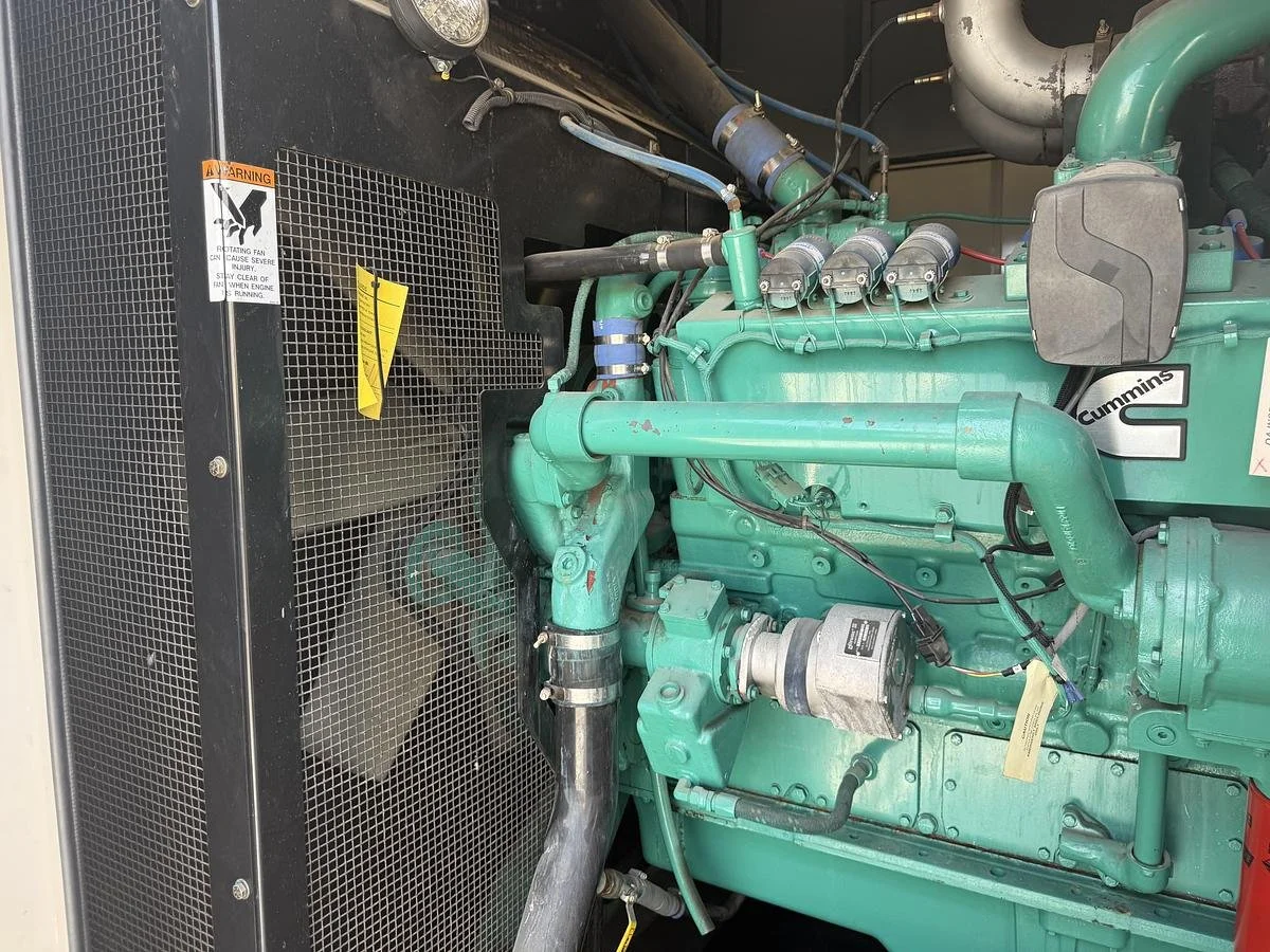 24-large-used-2015-cummins-500-gfgb-stationary-generator.jpg