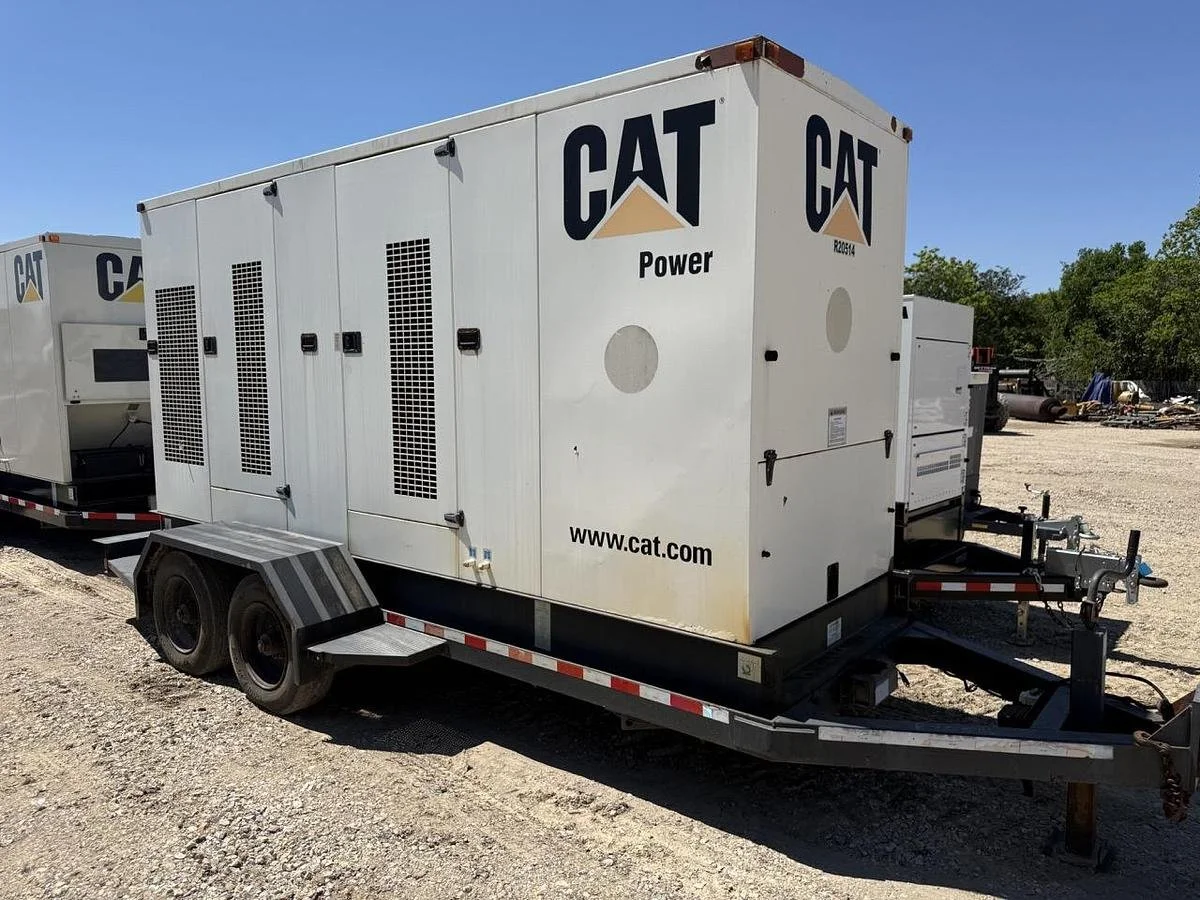 large-used-2002-caterpillar-xq-300-diesel-generator.jpg