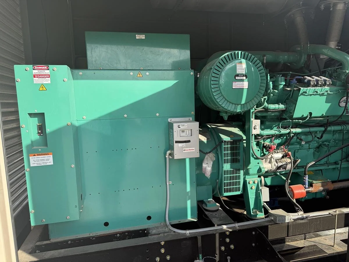 15-large-used-2015-cummins-500-gfgb-stationary-generator.jpg