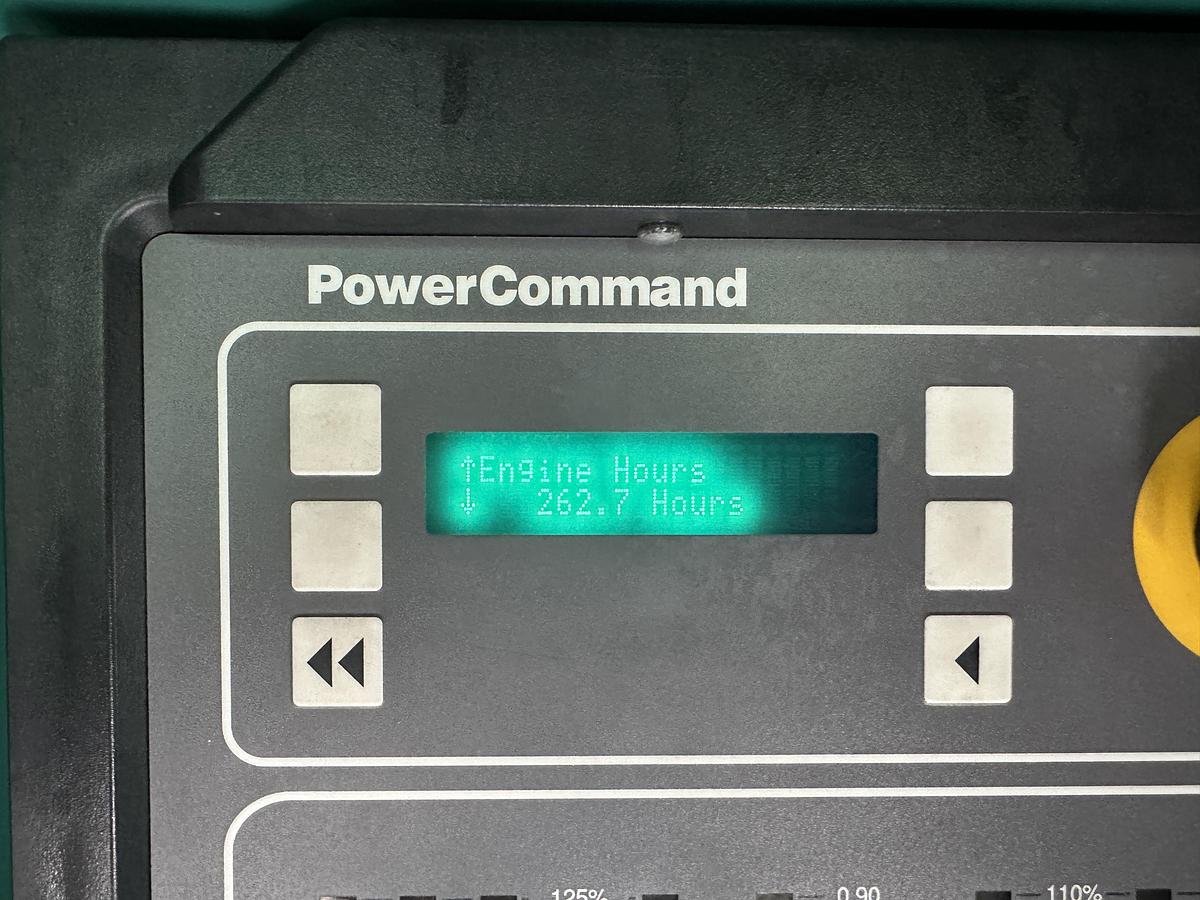 3-large-used-2011-cummins-500-gfga-stationary-generator-set.jpg