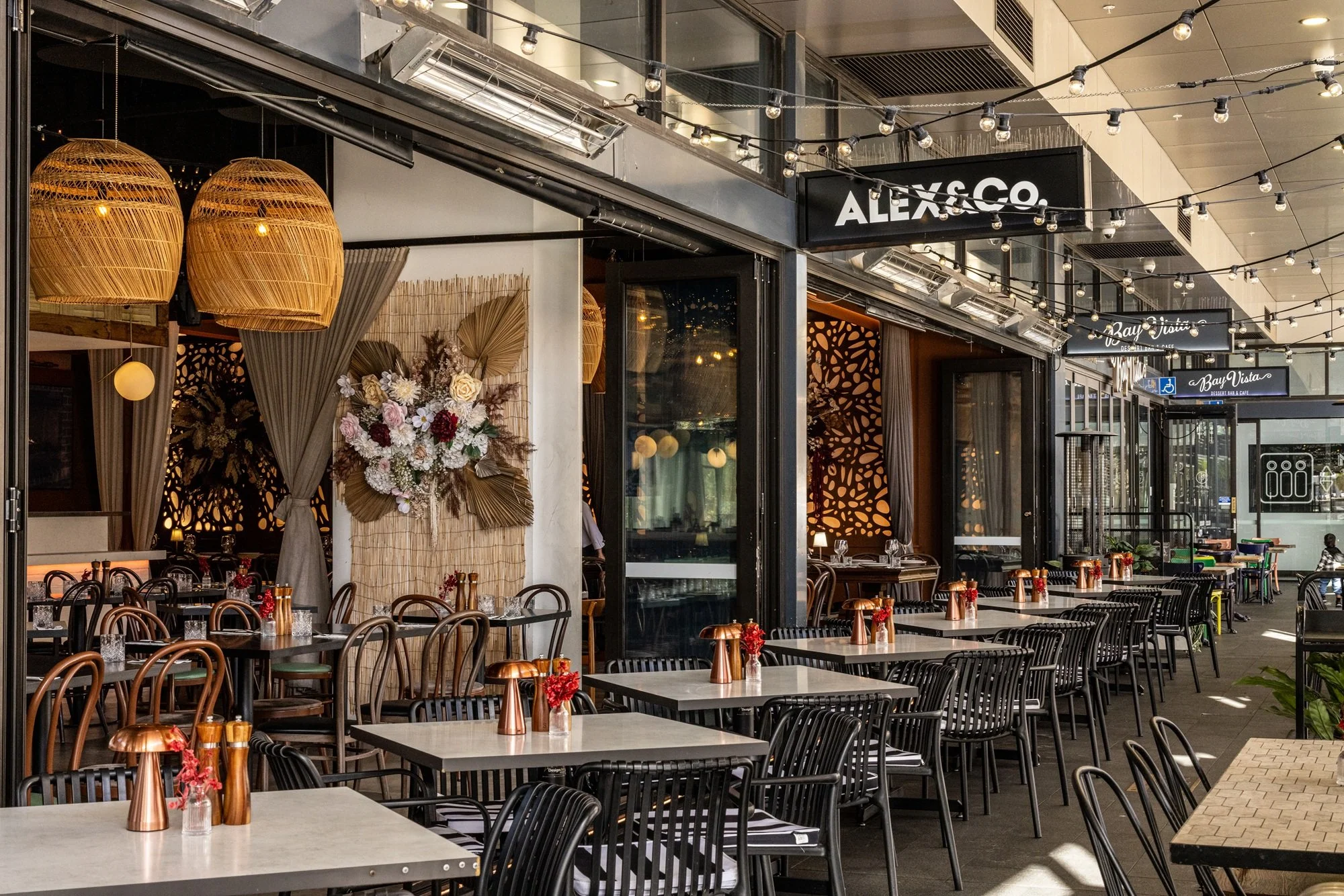 Alex&Co Outside Dining (12).jpg