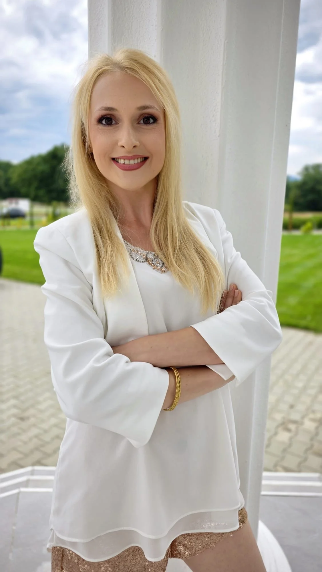 Andra Olteanu - Fondator & CEO To-Go Artist - Artist Development Agency