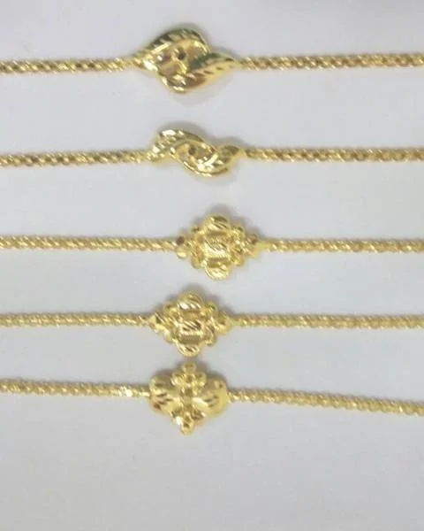 05-Bracelets-gold-jewellery.jpg