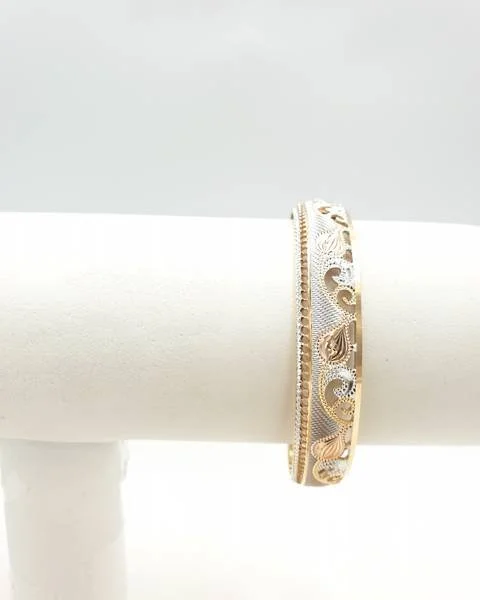 04-Bangles-gold-jewellery.jpg