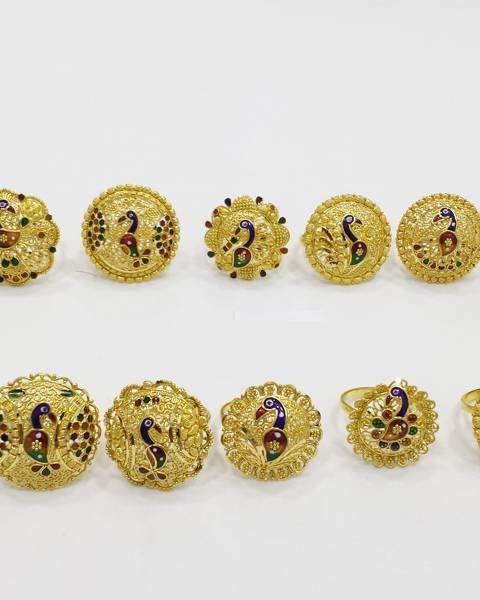 09-Rings-gold-jewellery.jpg