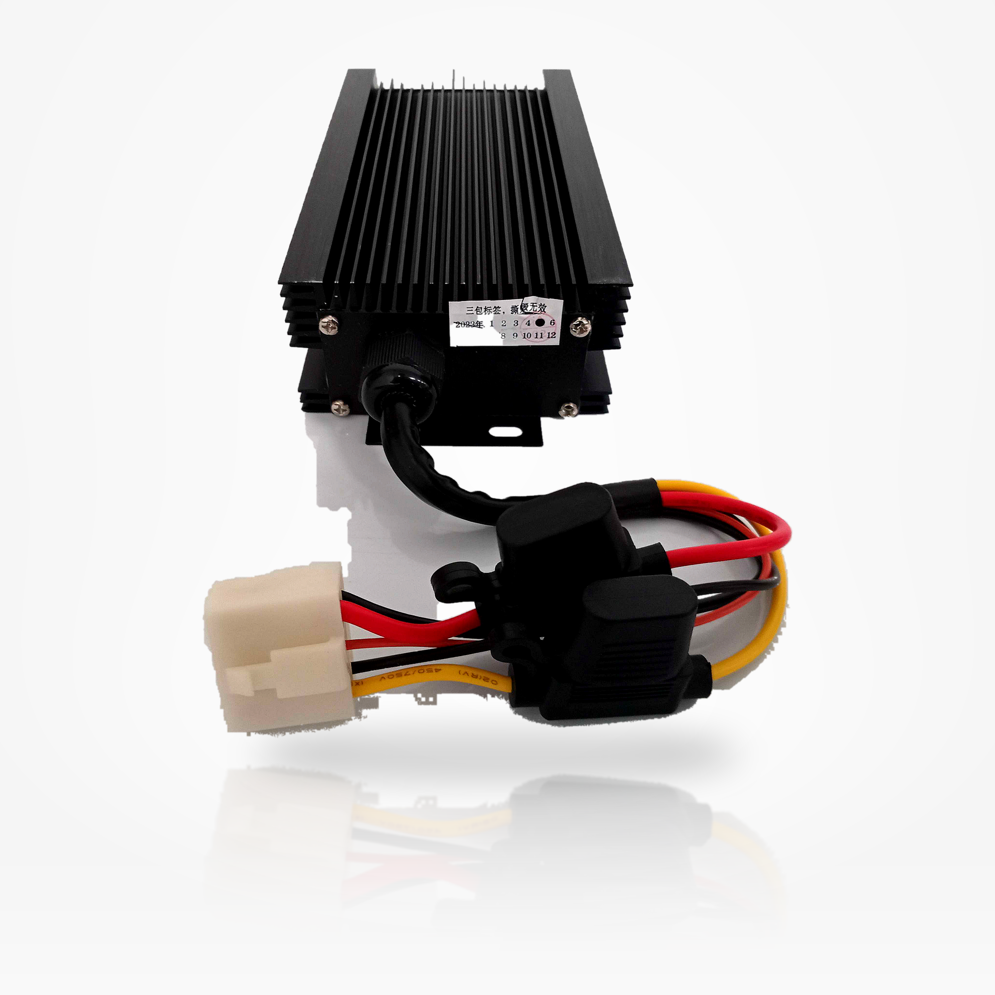 epoch_dc_converter_rear_professional_reflection.png