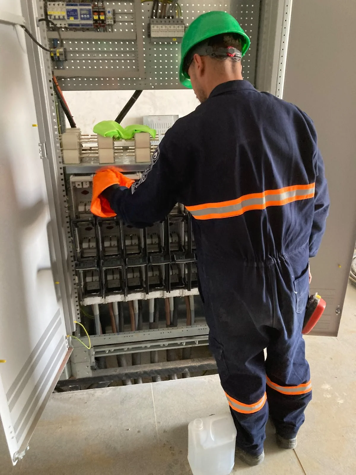 yüksek verimli ısı pompası ve A kalite güneş paneli ile tam entegre hibrit enerji sistemleri anahtar teslim teklif al - İzci EVA Enerji