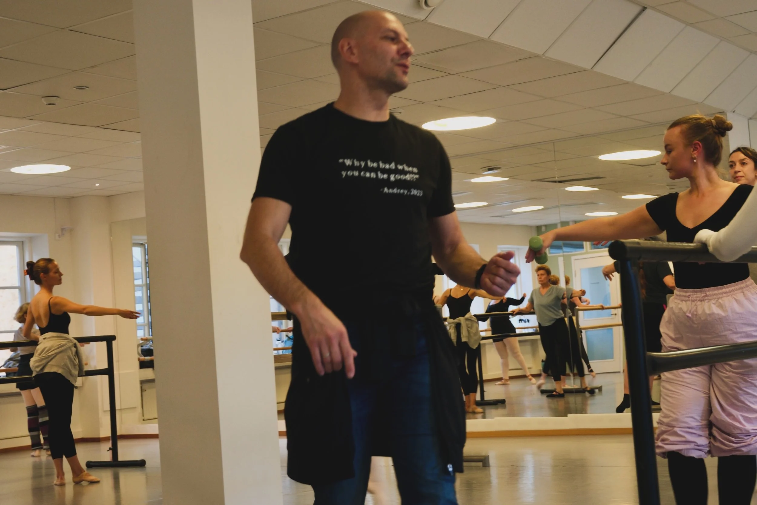 Ballet with Andrey Leonovitch tonight! 🙌 Surbrunnsgatan 44A, Balettcentrum
16:30 Beginners 1 ballet senior 60+
17:35 Beginners 2 ballet