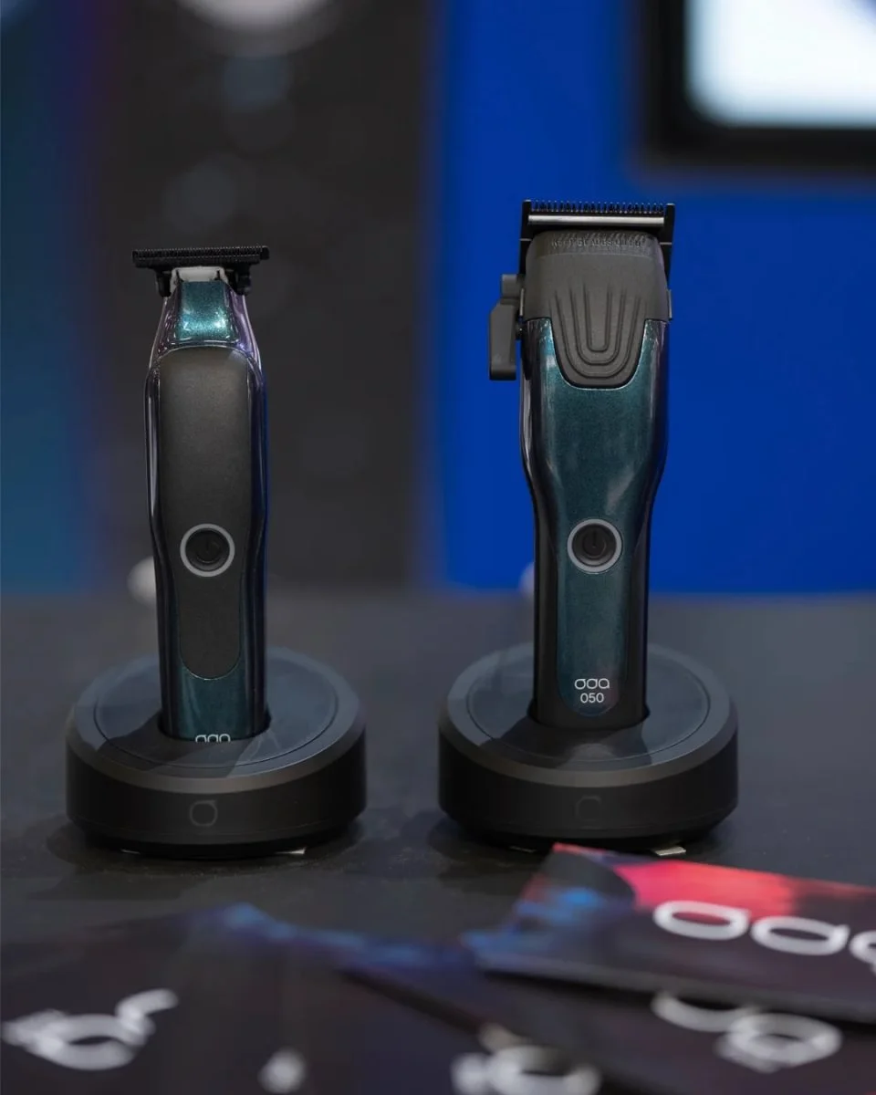Meet the new ODA 050 &amp; 150.

Two professional tools. One new level of performance.

⚡ 050 Clipper &mdash; 7,500 RPM brushless motor
⚡ 150 Trimmer &mdash; 6,500 RPM brushless motor
✂️ DLC 440C blades
🔋 Long-lasting battery
🧲 Magnetic combs

And 