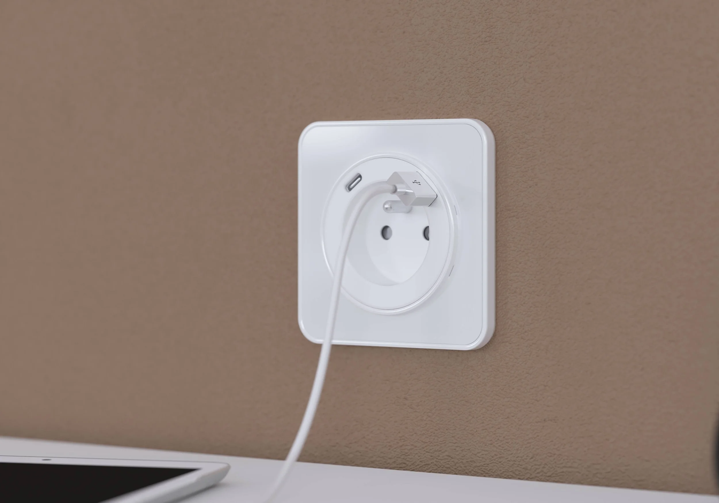 Inspire_EPHC_LAP-ModularUSBsocket-LS_EN_20220000.jpg