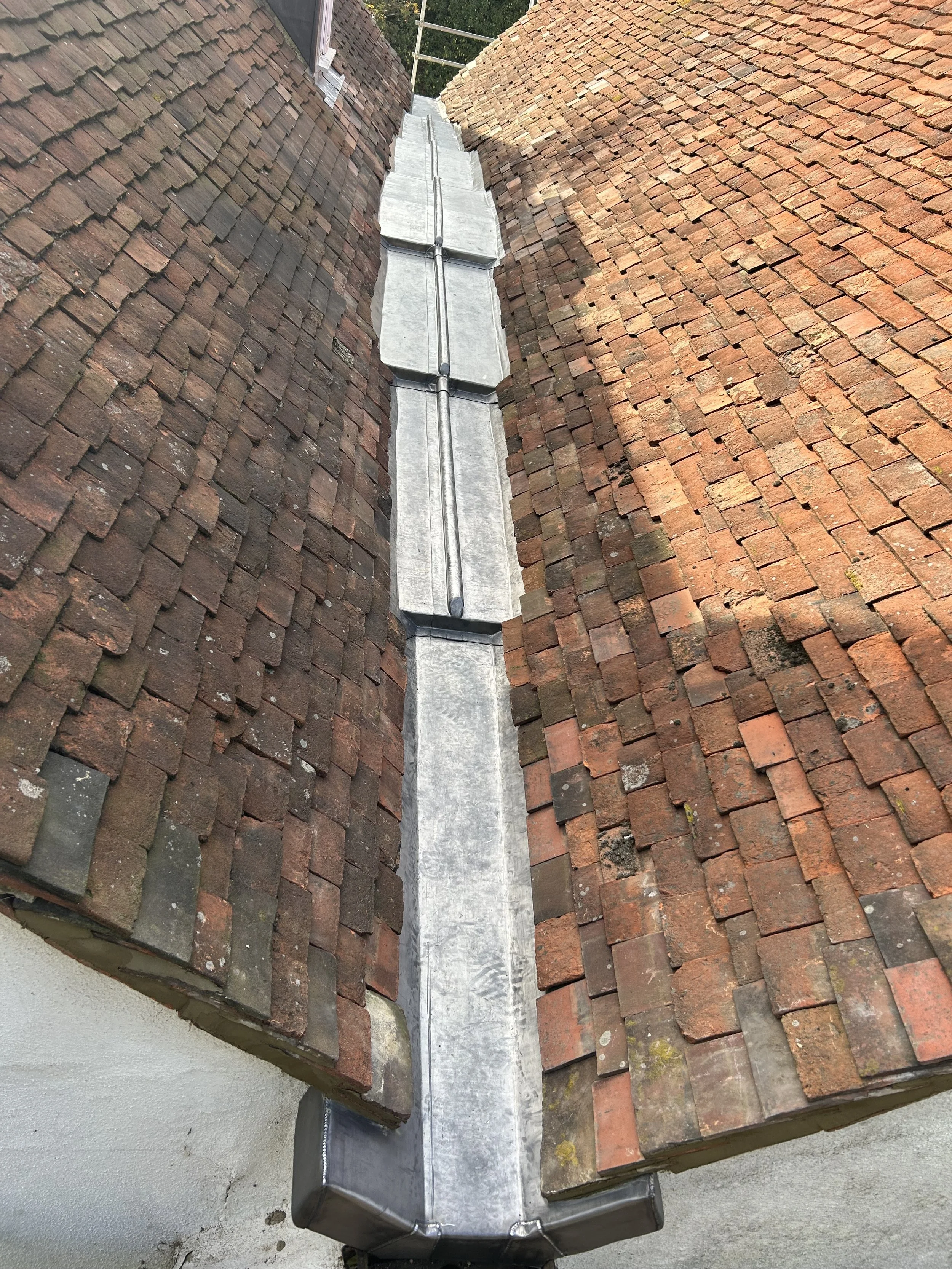 Full gutter repair 