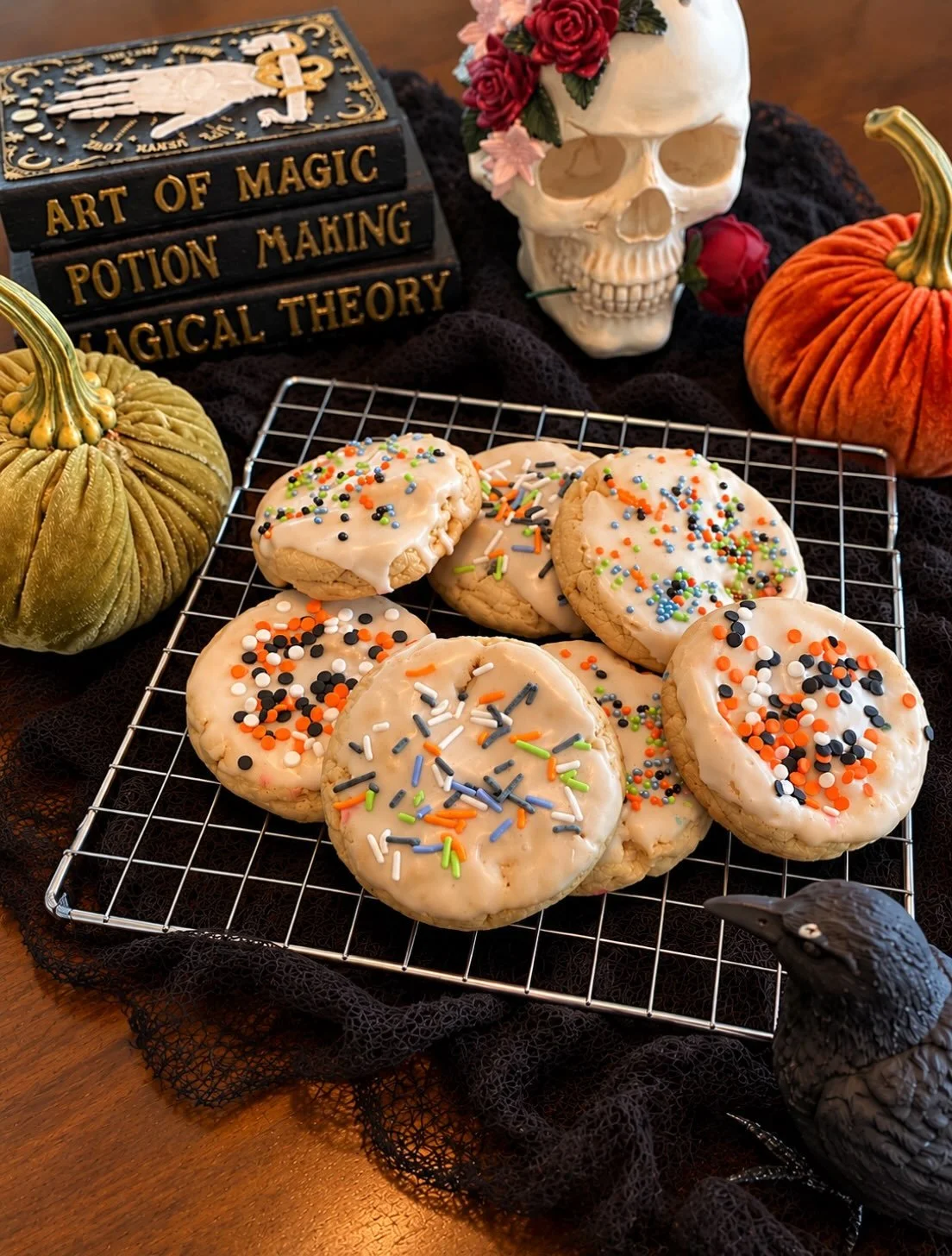 Halloween Cookie Drop is open!

Planning a Halloween party, office gathering, or spooky celebration? Sugar &amp; Sol has all six October flavors available by the box, perfect for sharing!

Order your October cookies now for Saturday morning pickup in