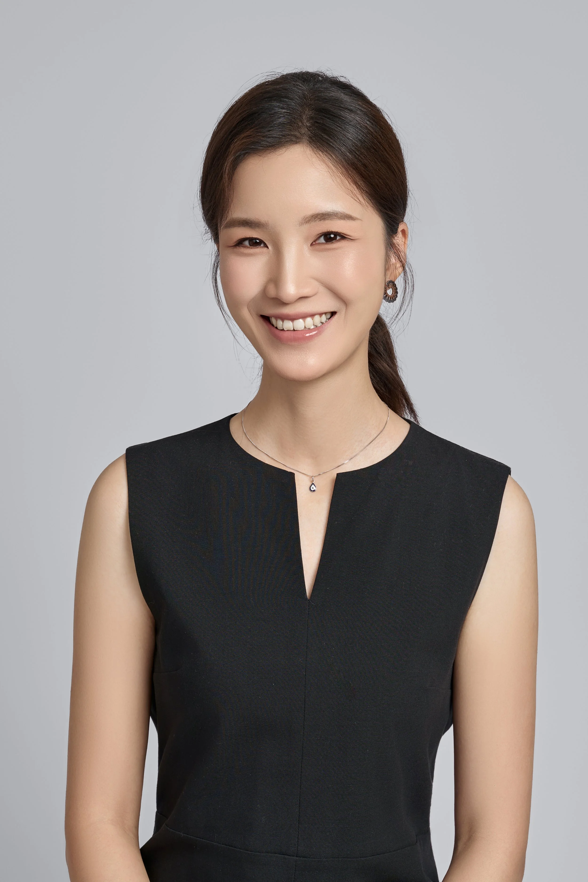 Qi Ai, the creator behind The Plum Table