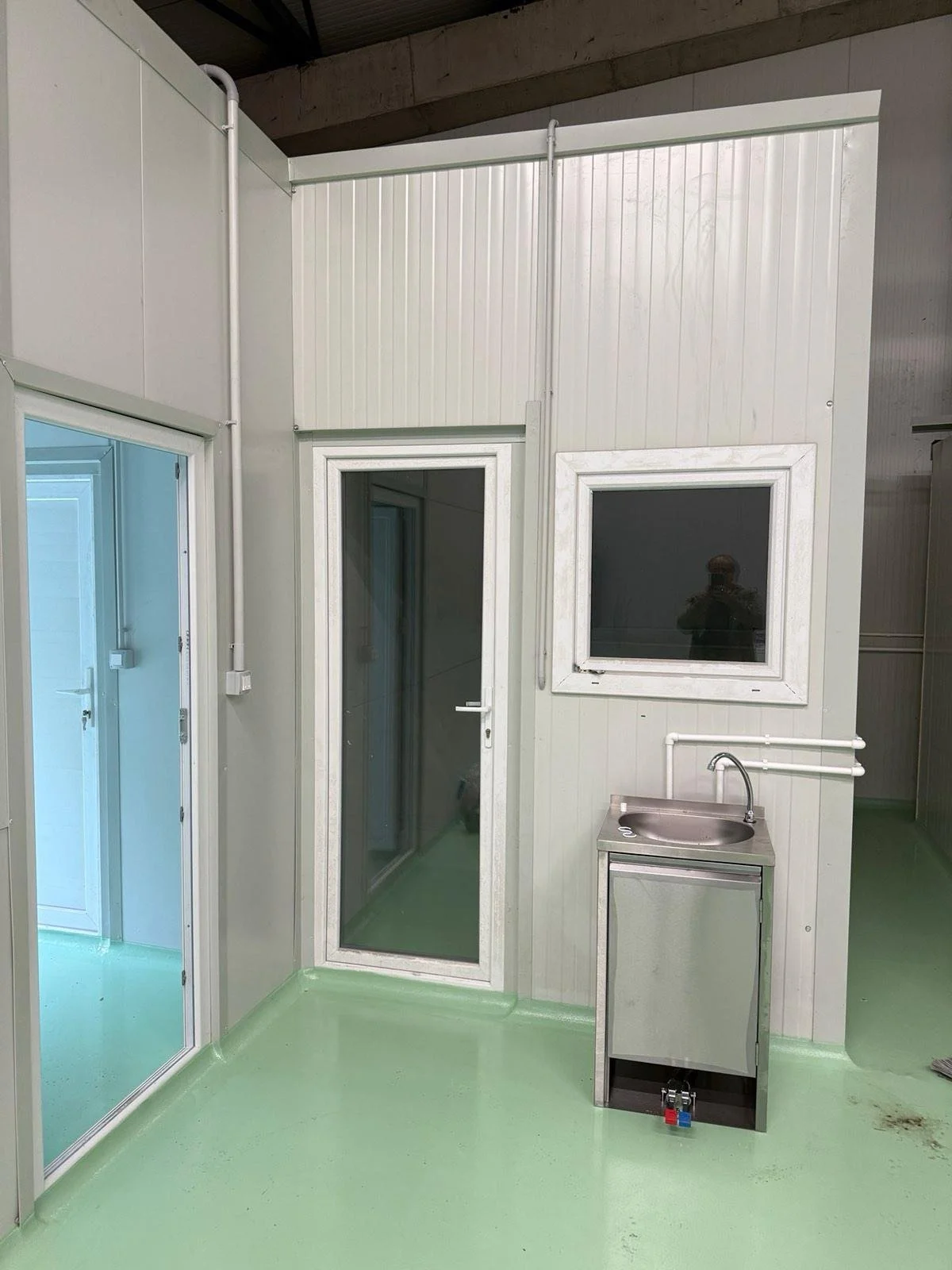 20-plant-airlock.jpg