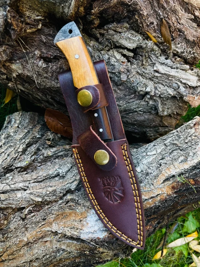 skinning knife 3.webp