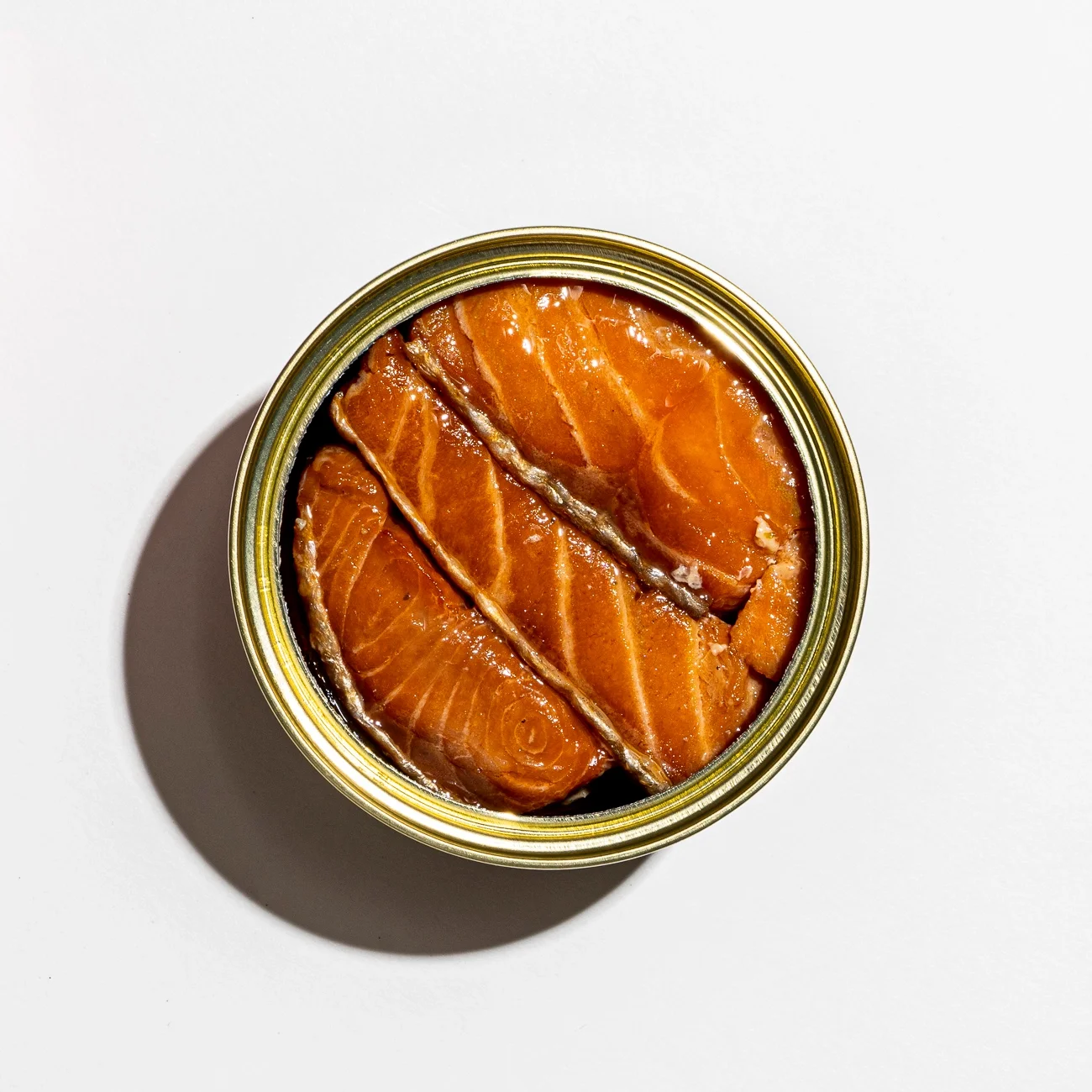 smoked salmon in can.webp