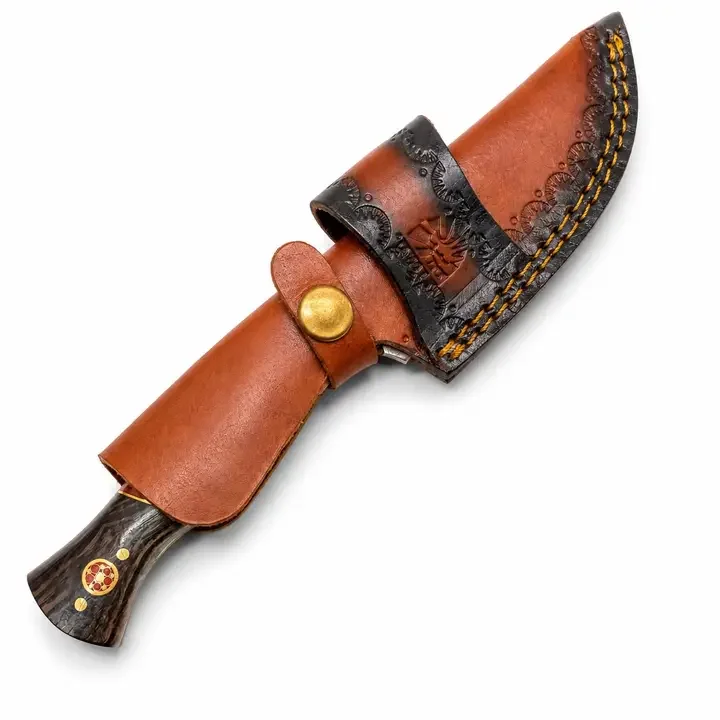 hunting knife 2.webp