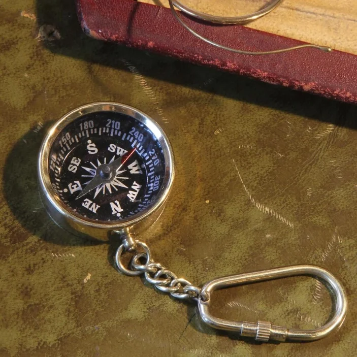 compass key chain.webp