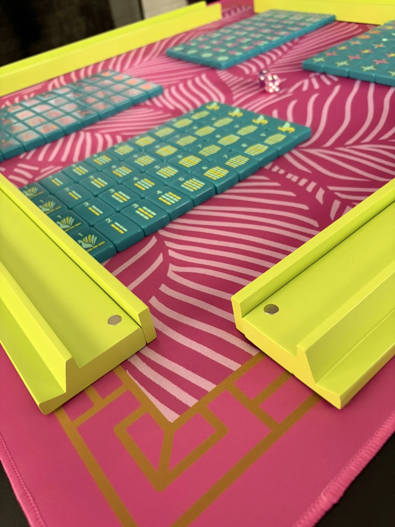 Bright & Energetic |
Peace Love Mahjong Totally Teal Tiles |
Bird & Bamboo Mat Paradise Passion Pink |
Peace Love Mahjong Chartreuse Racks