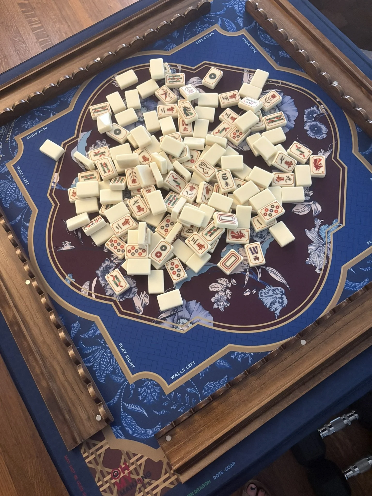 Classy Fall |
Sunday Mahjong Hummingbird Tiles |
OMM Hawthorne Mat |
Bird & Bamboo Scalloped 20" Racks Provincial